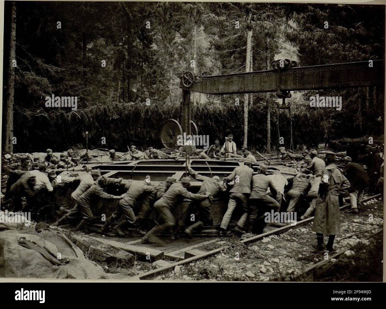 Litorali come Haitz L / 15, batteria 3, posizione nel Lesachtal. Campione di movimento dell'anello di articolazione. Registrato il 19.VIII.1916. . Foto Stock