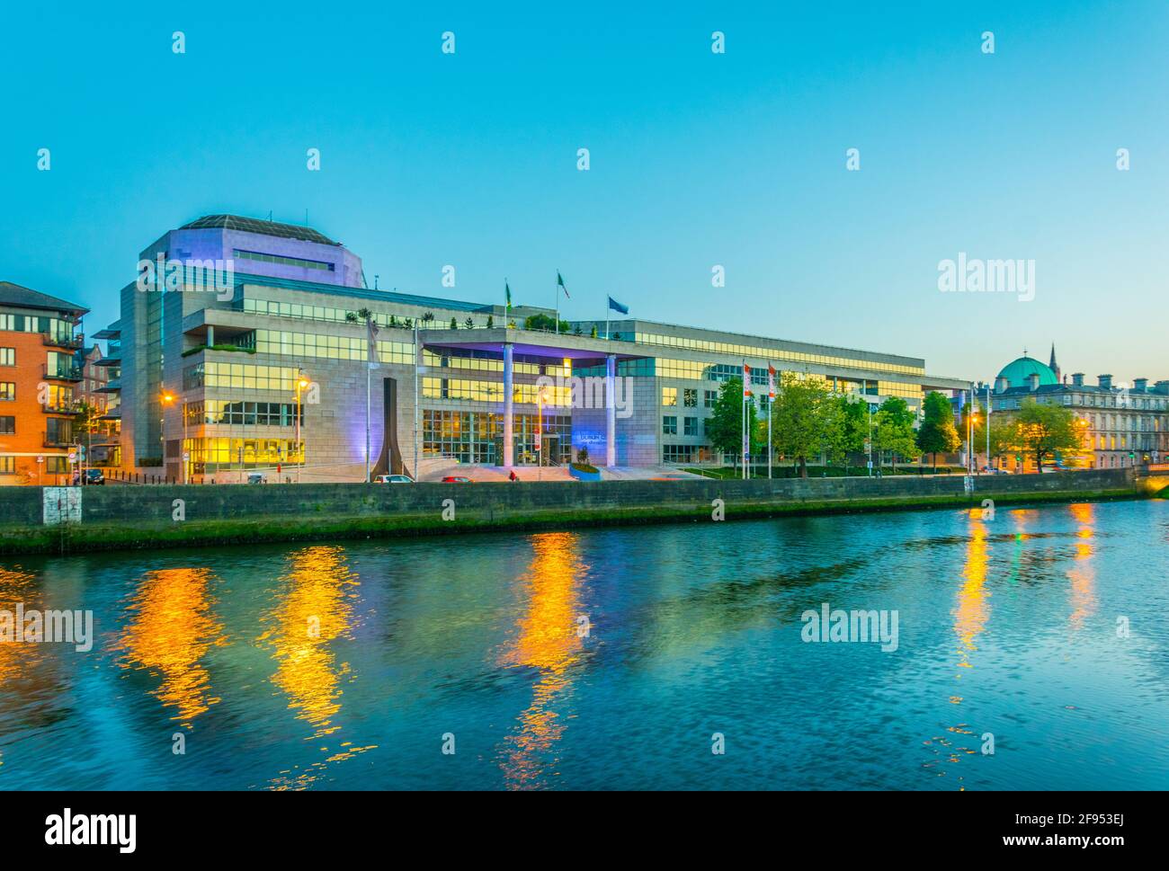 Vista al tramonto del consiglio della città di Dublino, Irlanda Foto Stock