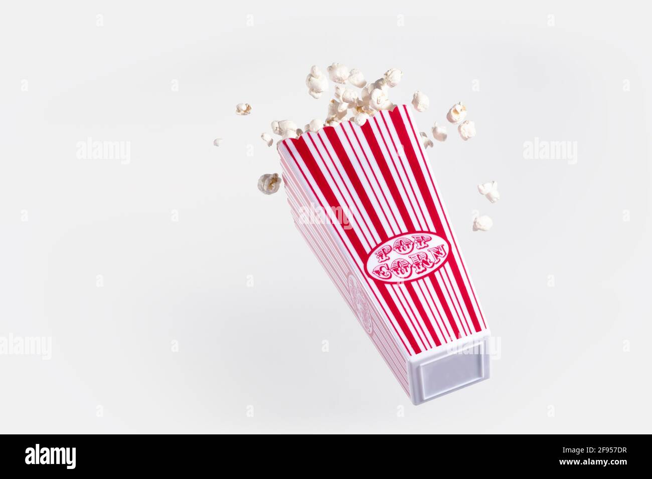 Pop corn versato Foto Stock
