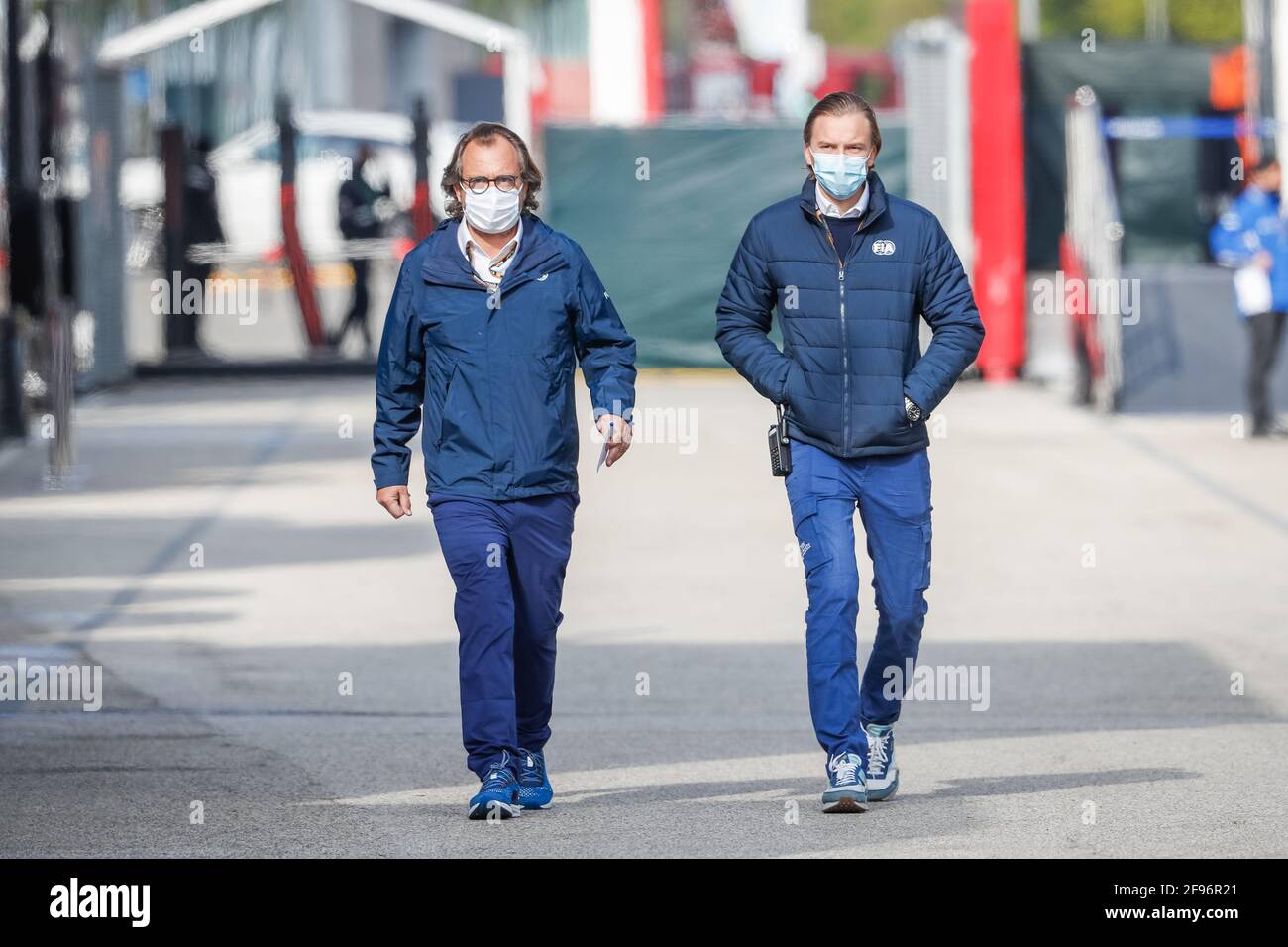 Imola, Italia, 16/04/2021, FISCH Olivier, Direttore comunicazione FIA, DE LAUW Roman, responsabile comunicazione F1, ritratto durante la Formula 1 Pirelli Gran Premio del Made in Italy e Dell emilia Romagna 2021 dal 16 al 18 aprile 2021 sull'autodromo internazionale Enzo e Dino Ferrari, a Imola, Italia - Foto Antonin Vincent / DPPI Foto Stock