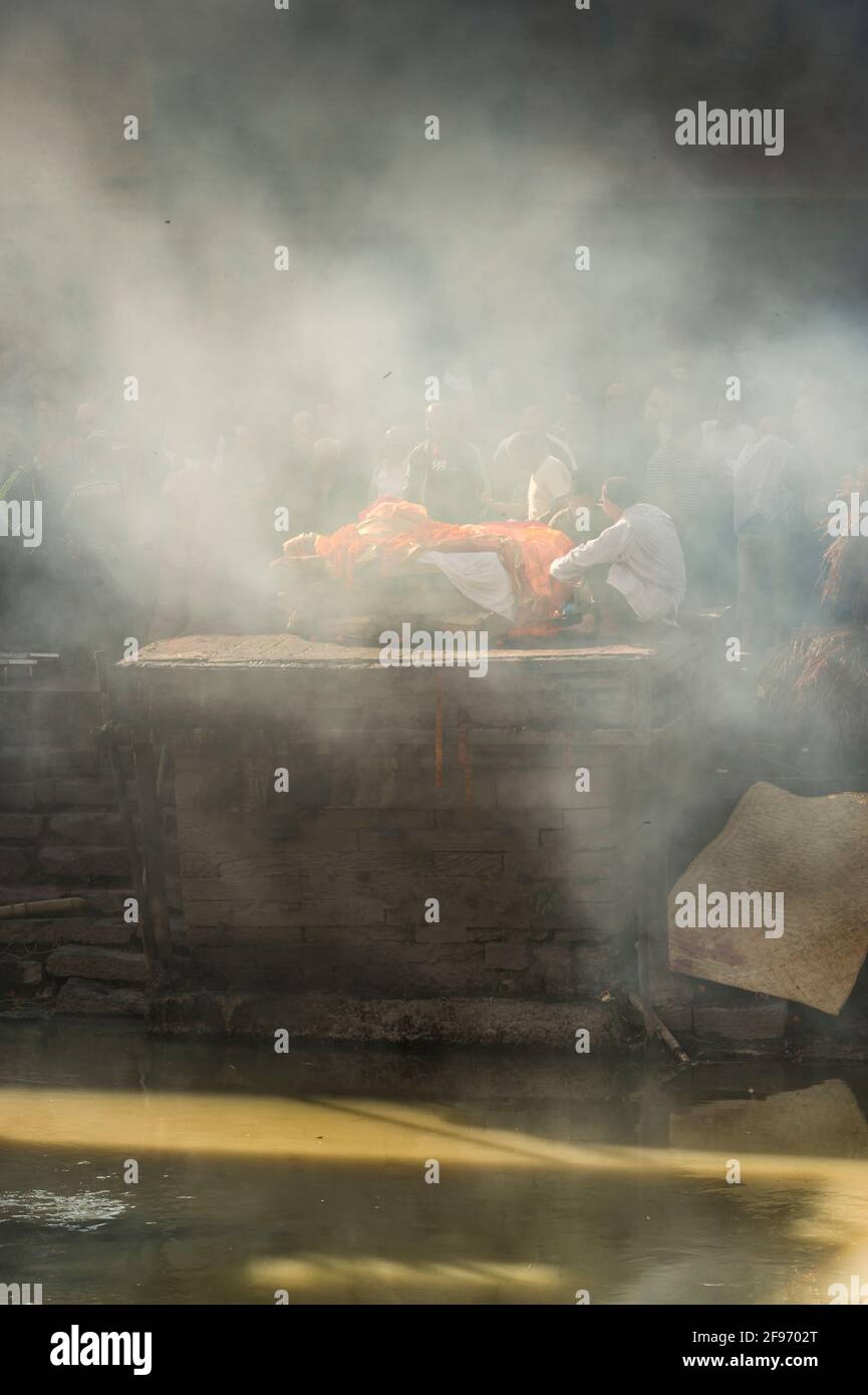 Pashupatinath, cremazione Foto Stock