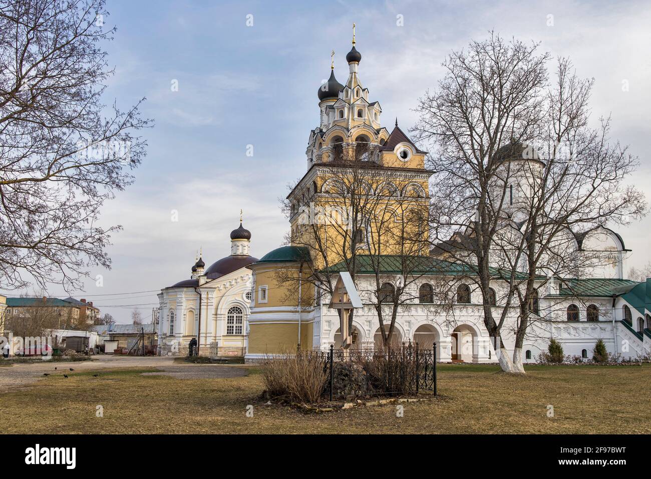 Kirzhach, regione di Vladimir, Russia - Aprile, 2021: Monastero dell'Annunciazione. Il monastero diocesano di Kirzhach della Santa Annunciazione è stato fondato da San Sergio Foto Stock