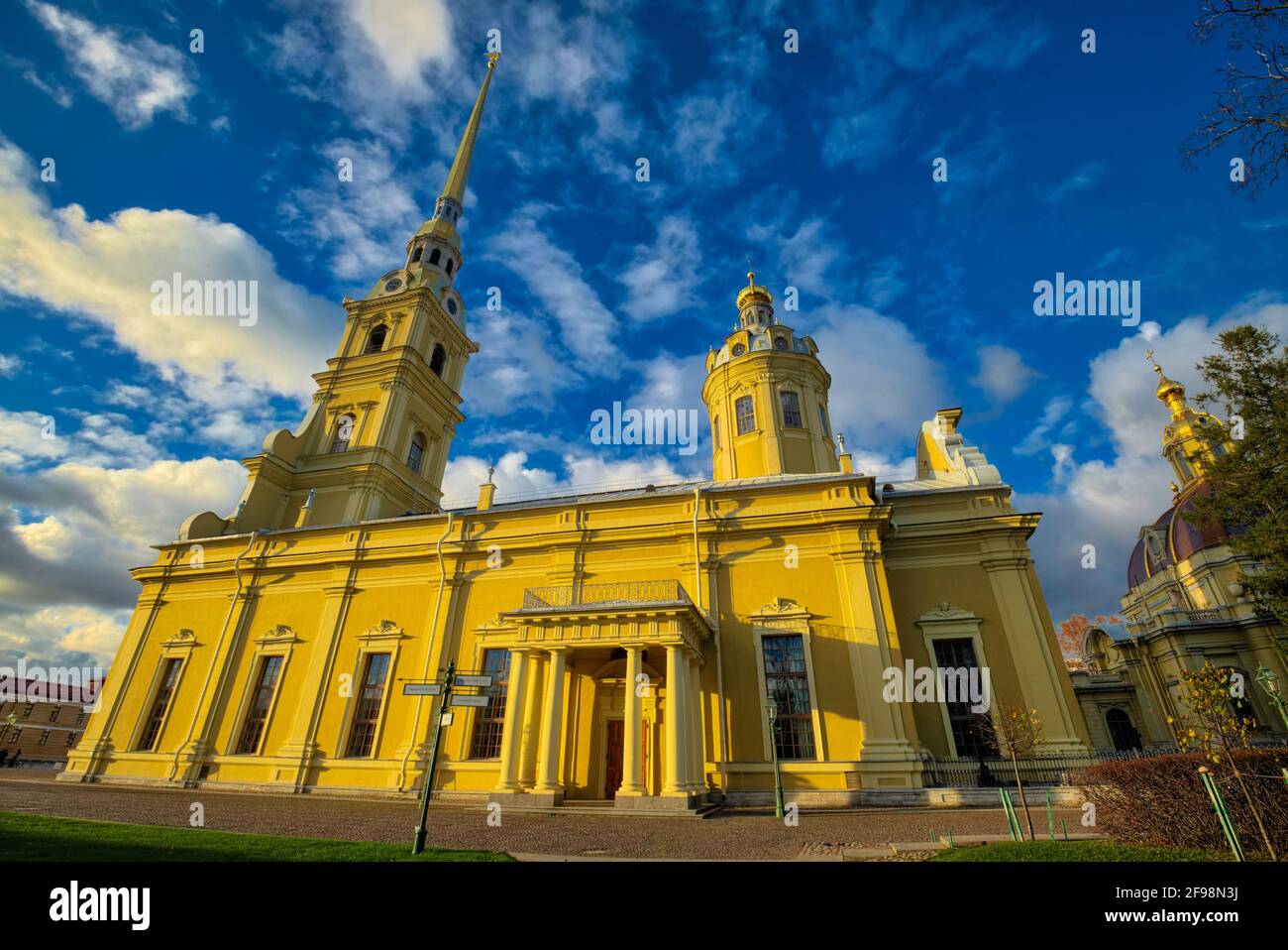 Ai visitatori della Cattedrale è ora consentito salire sul campanile della Cattedrale, salendo le scale fino a un'altezza di 43 metri per godere di una vista panoramica Foto Stock