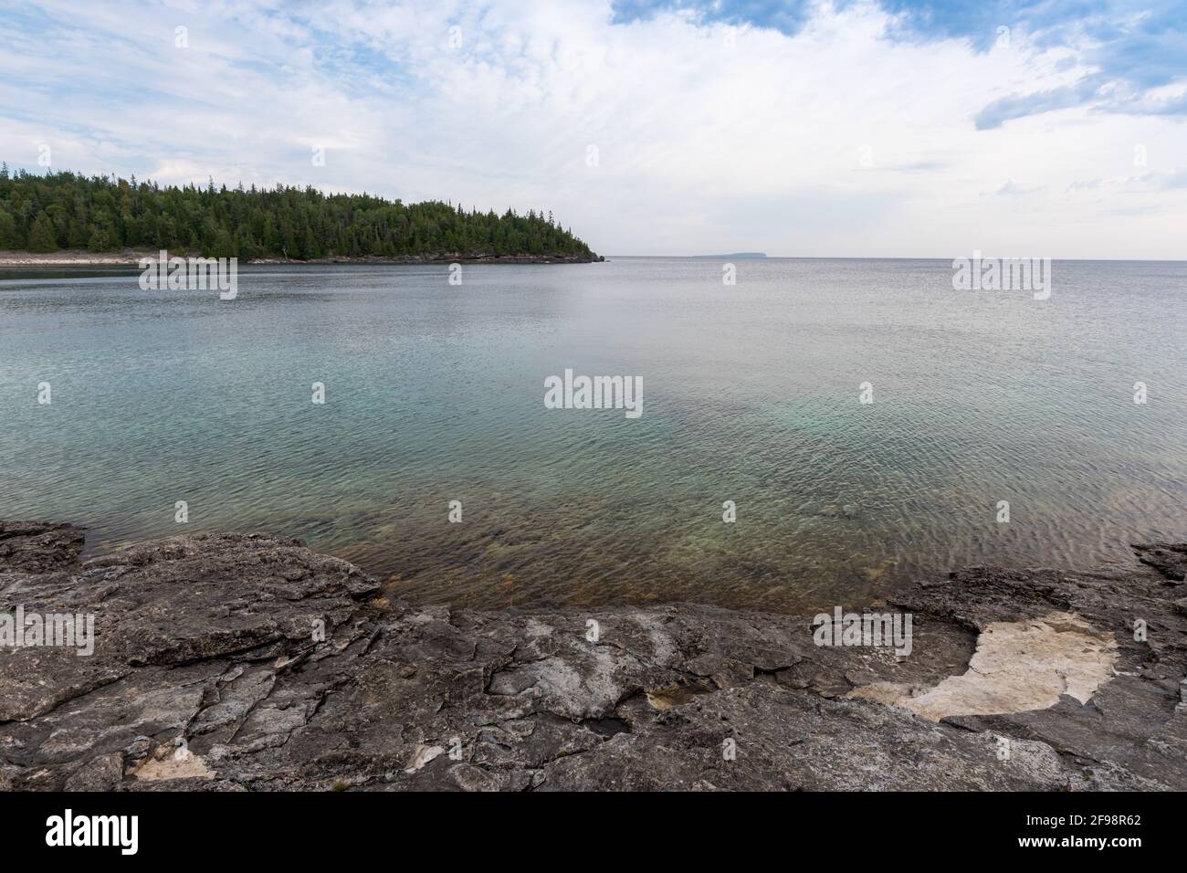 Penisola di Rocky Bruce vicino a Tobermory Ontario Foto Stock