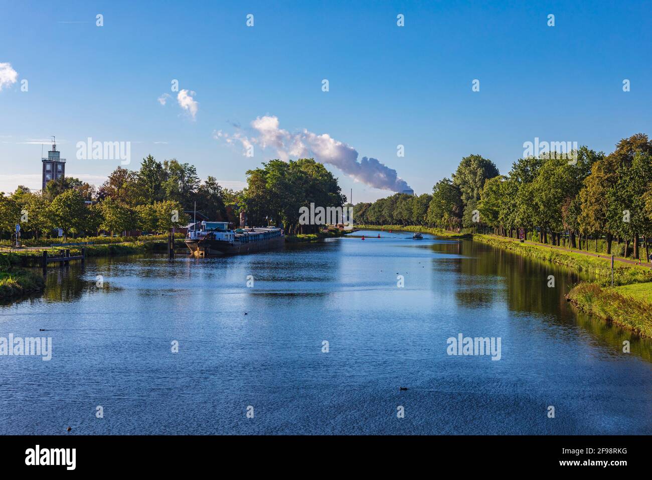 Navigazione interna, nave di fornitura Foto Stock