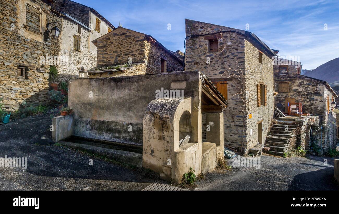 Centro del villaggio di Evol. Les Plus Beaux Villages de France. Foto Stock
