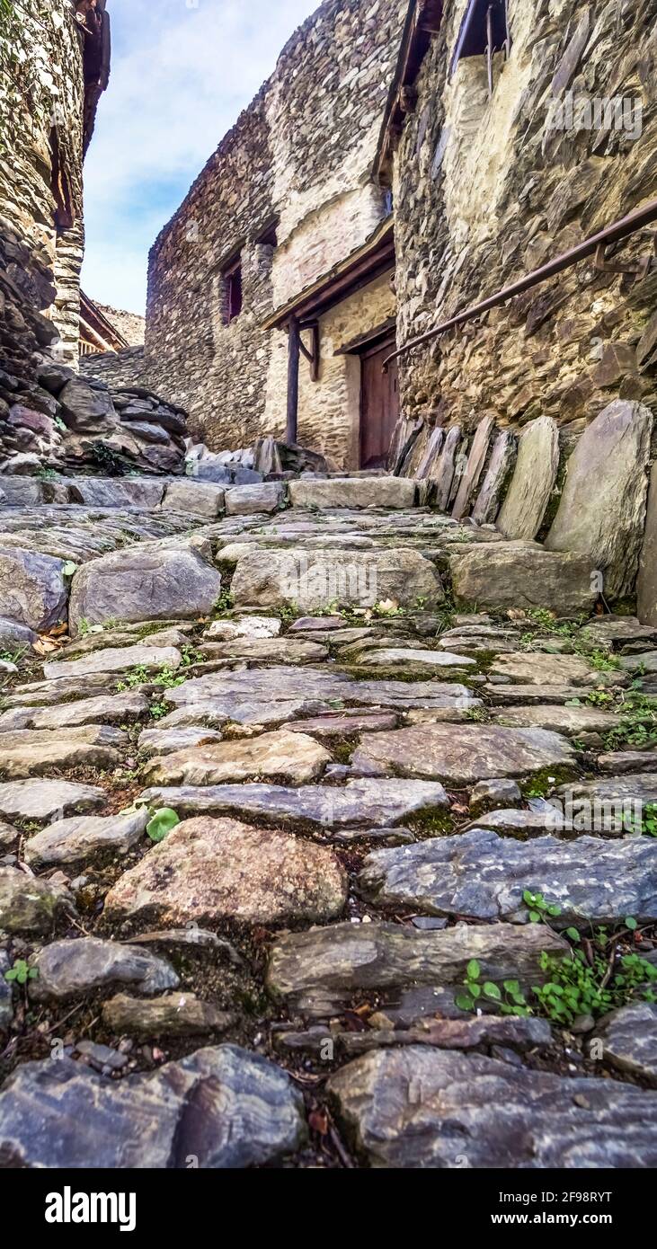 Village Lane in Evol. Les Plus Beaux Villages de France. Foto Stock