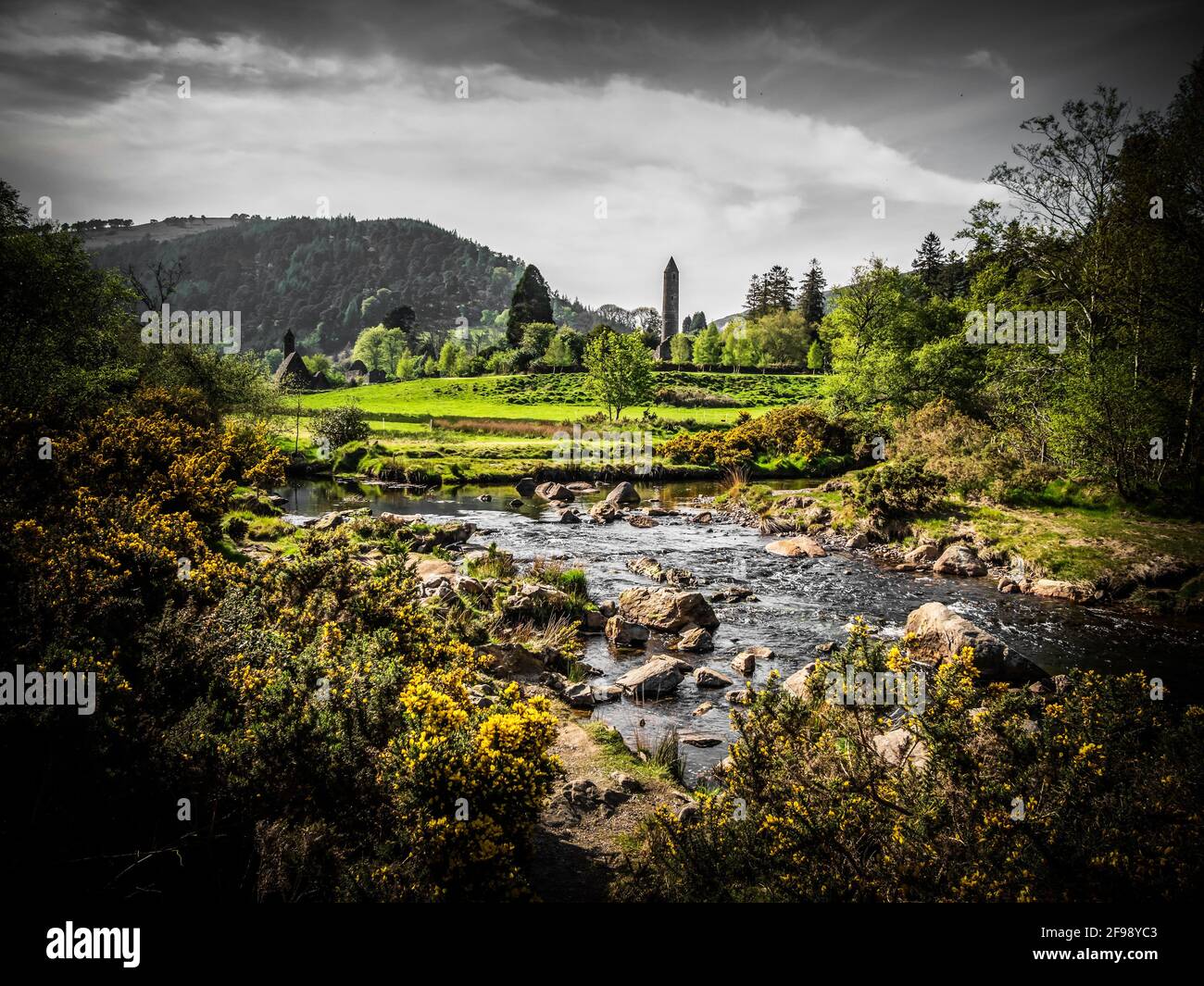 Piccola insenatura arte Glendalough nelle montagne di Wicklow Irlanda - Fotografia di viaggio Foto Stock