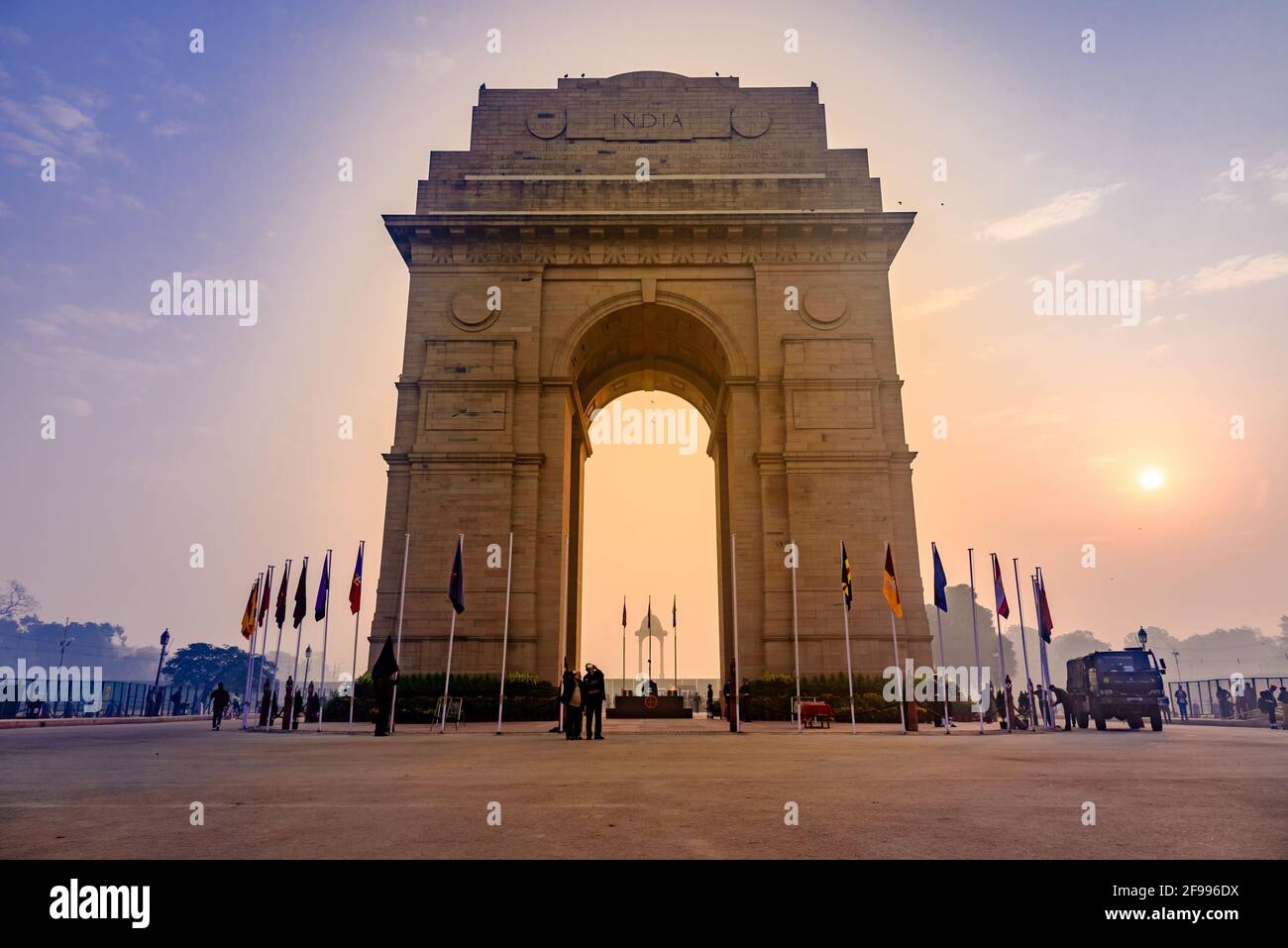 India Gate, New Delhi, marzo-2019: È un monumento di guerra in stile architettonico ad arco trionfale progettato da Sir Edwin Lutyens a 82,000 soldati dell'Ind Foto Stock