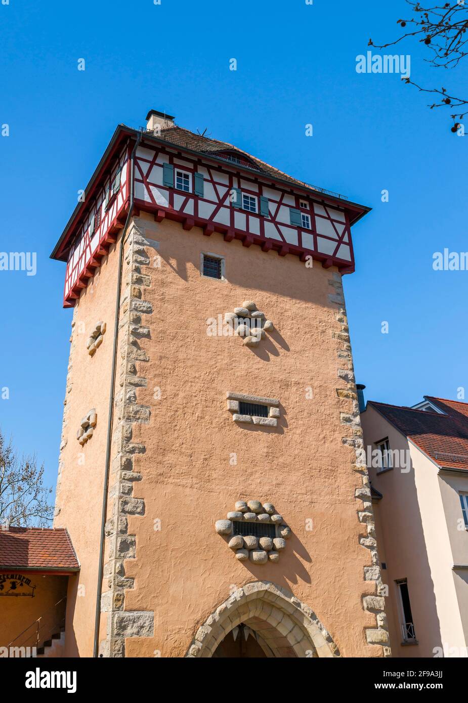 Germania, Baden-Wuerttemberg, Reutlingen, Garden gate 1392 citato per la prima volta come "New Gate". Foto Stock