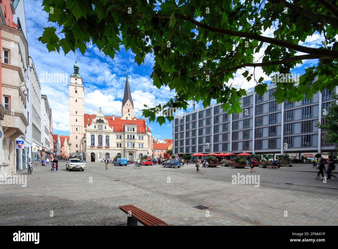 Vecchio municipio, Pfeifturm, torre chiesa parrocchiale di San Moritz, nuovo municipio, piazza del municipio, architettura, Ingolstadt, Baviera, Germania, Europa Foto Stock