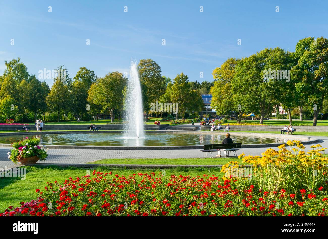 Germania, Baden-Wuerttemberg, Bad Dürrheim è una località climatica, la sua spa di acqua salata è la più alta piscina d'acqua salata d'Europa. Foto Stock