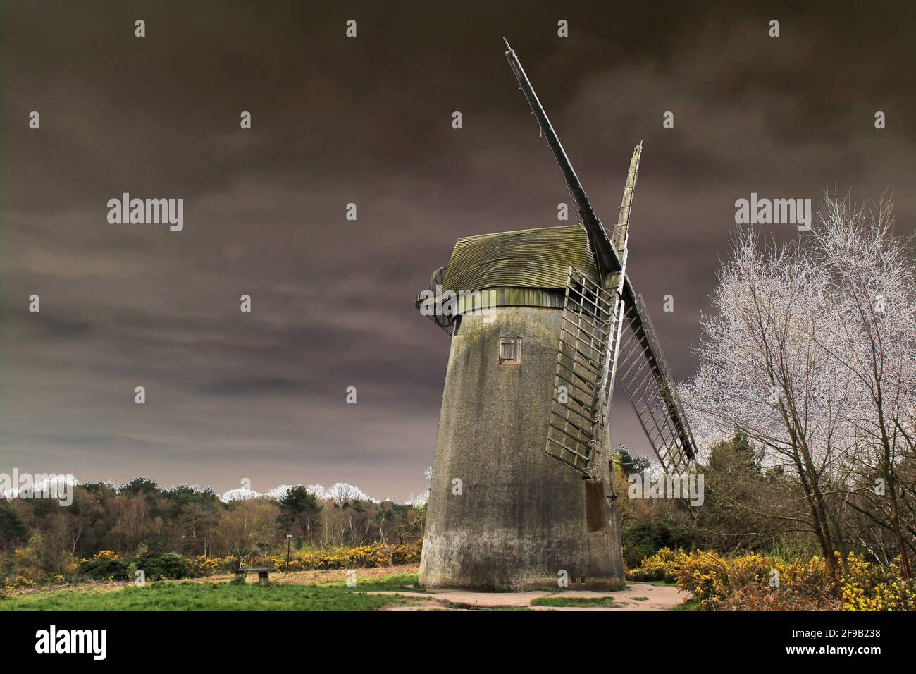 Mulino a vento di Bidston - effetto solarise Foto Stock