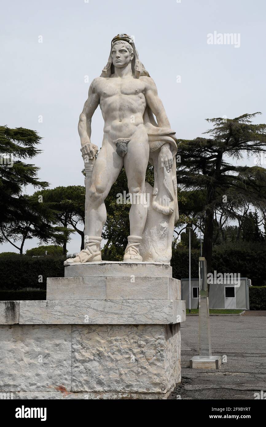 Roma, 16 aprile 2021 una statua in marmo al Roma Sprint Festival 2021 Credit:Roberto Ramaccia/Alamy Live News Foto Stock