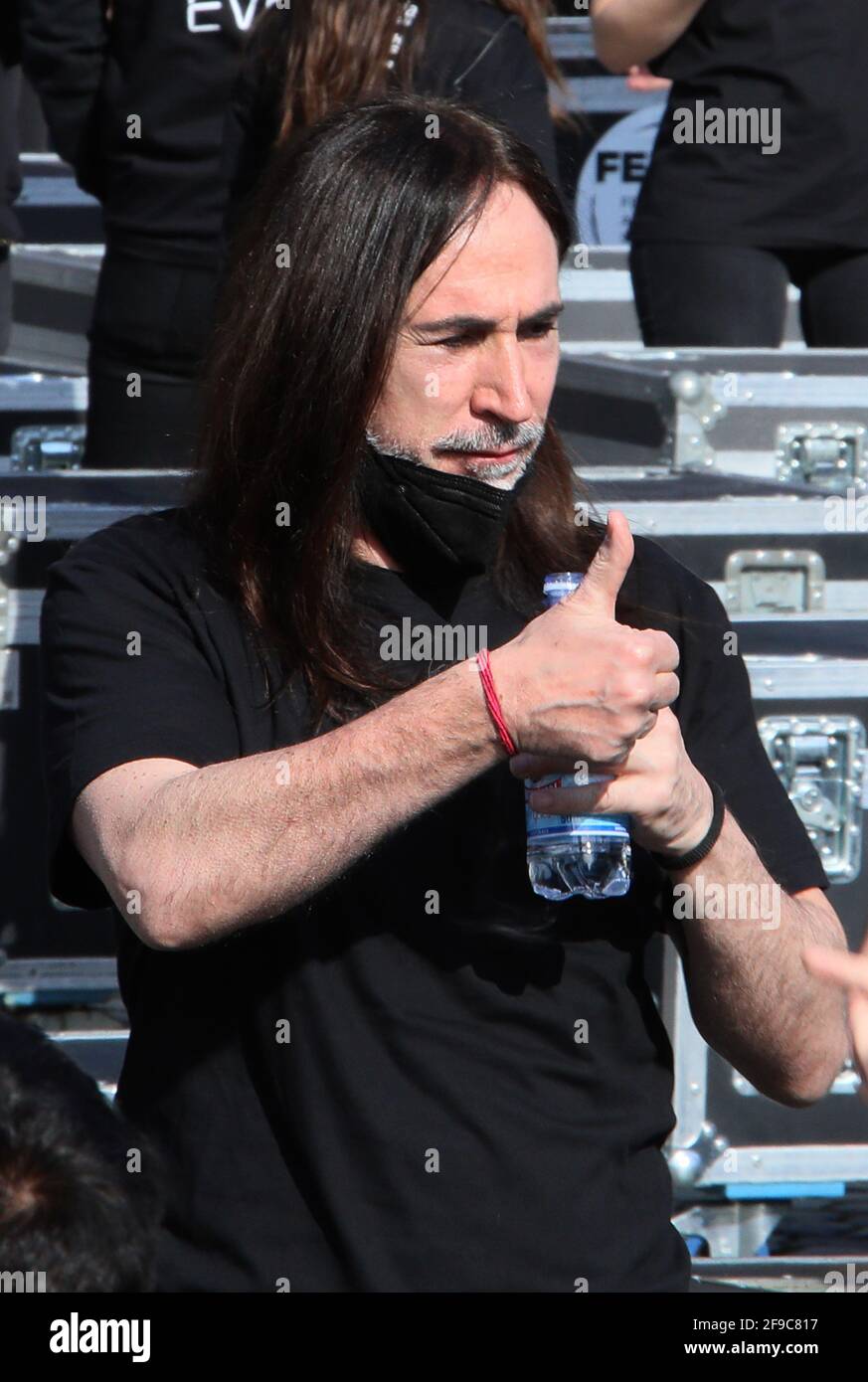 Roma, Italia. 17 Apr 2021. Roma, Mostra Nazionale del settore dell'intrattenimento e manifestazioni con 100 tronchi in Piazza del Popolo nella foto: Manuel Agnelli Credit: Independent Photo Agency/Alamy Live News Foto Stock