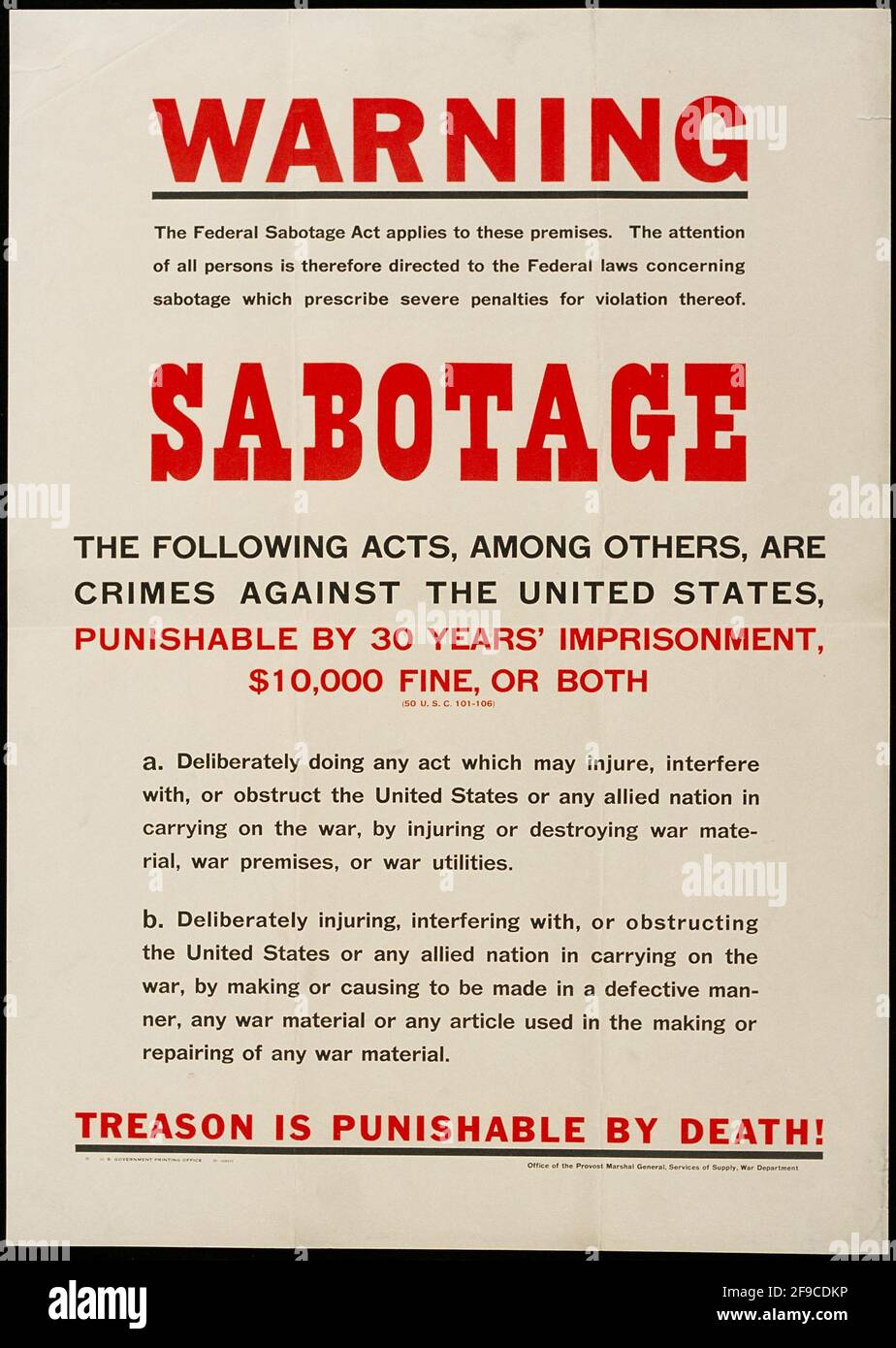 Un manifesto americano della seconda guerra mondiale che dichiara che Sabotage è tradimento quale porta la pena di morte Foto Stock