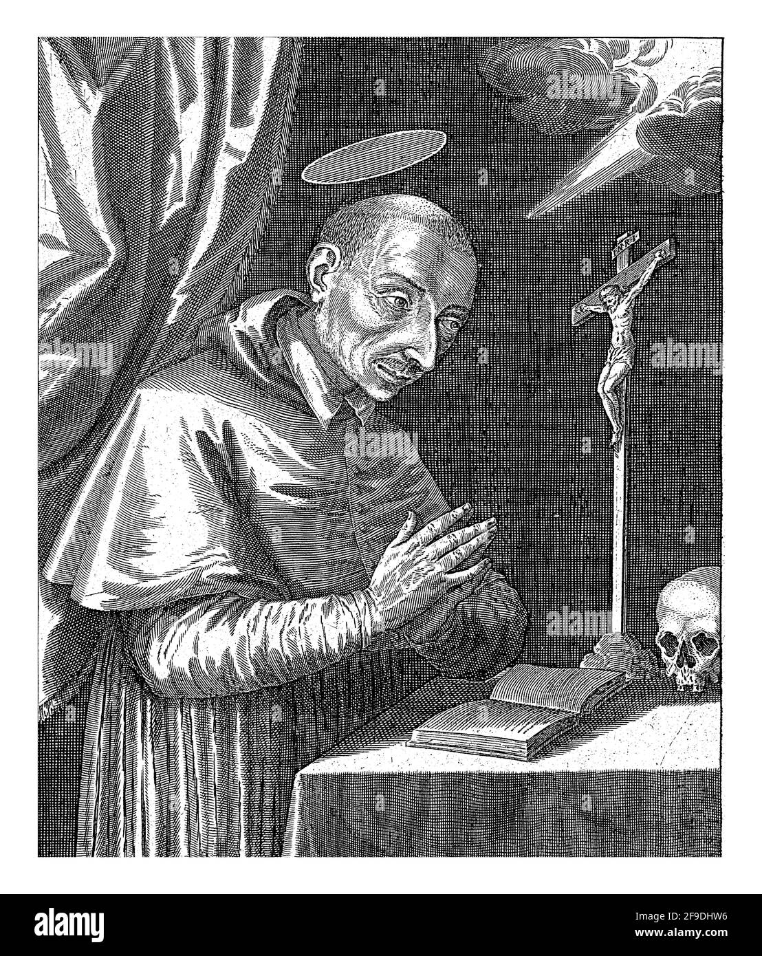 San Carlo Borromeo, Arcivescovo di Milano, canonizzato nel 1610. Sta in piedi davanti ad un tavolo e sta leggendo una Bibbia. Sulla tavola una bibbia, un crucif Foto Stock