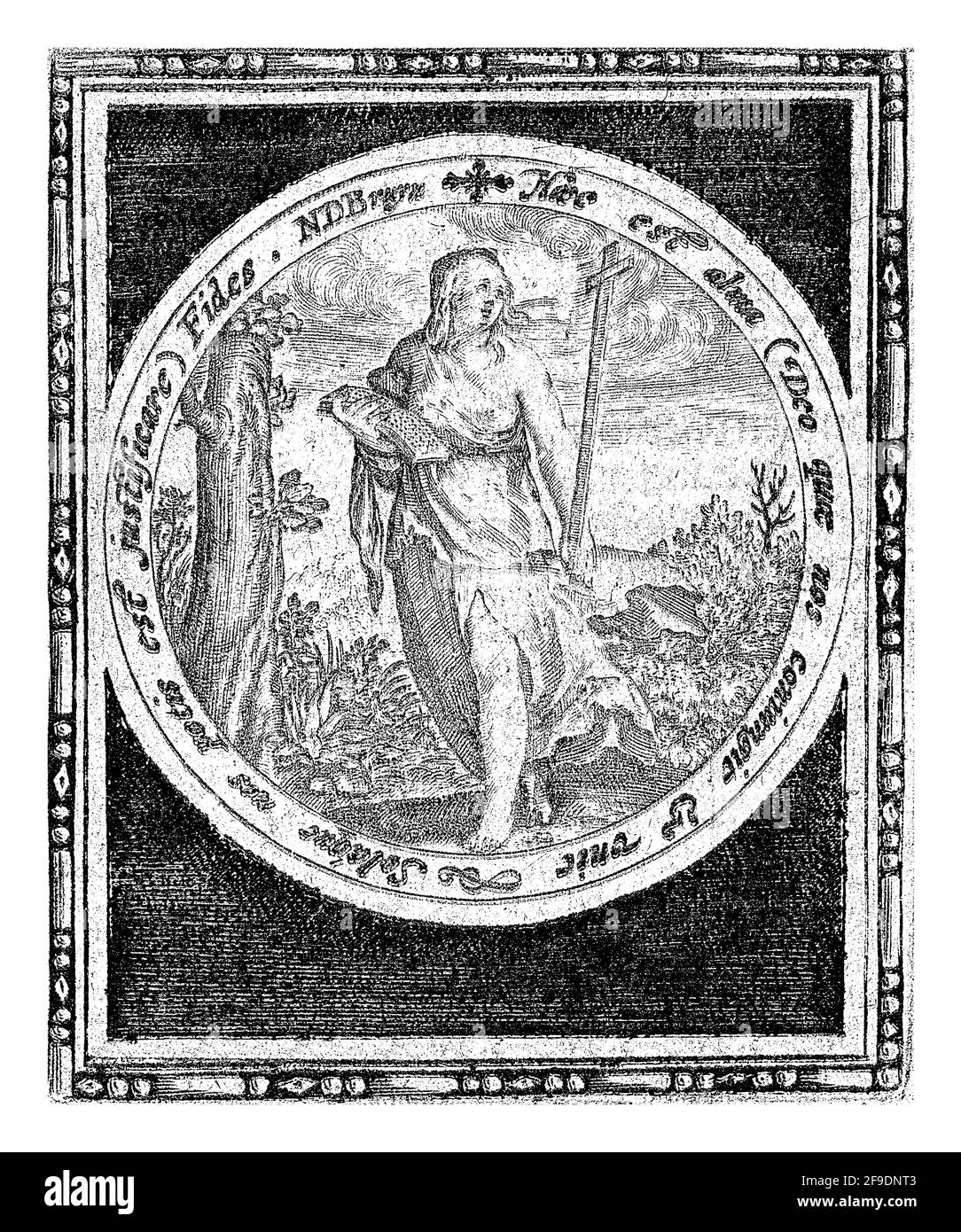 Fede con croce e bibbia in medaglione in cornice rettangolare. Il medaglione ha un'iscrizione in latino. Foto Stock