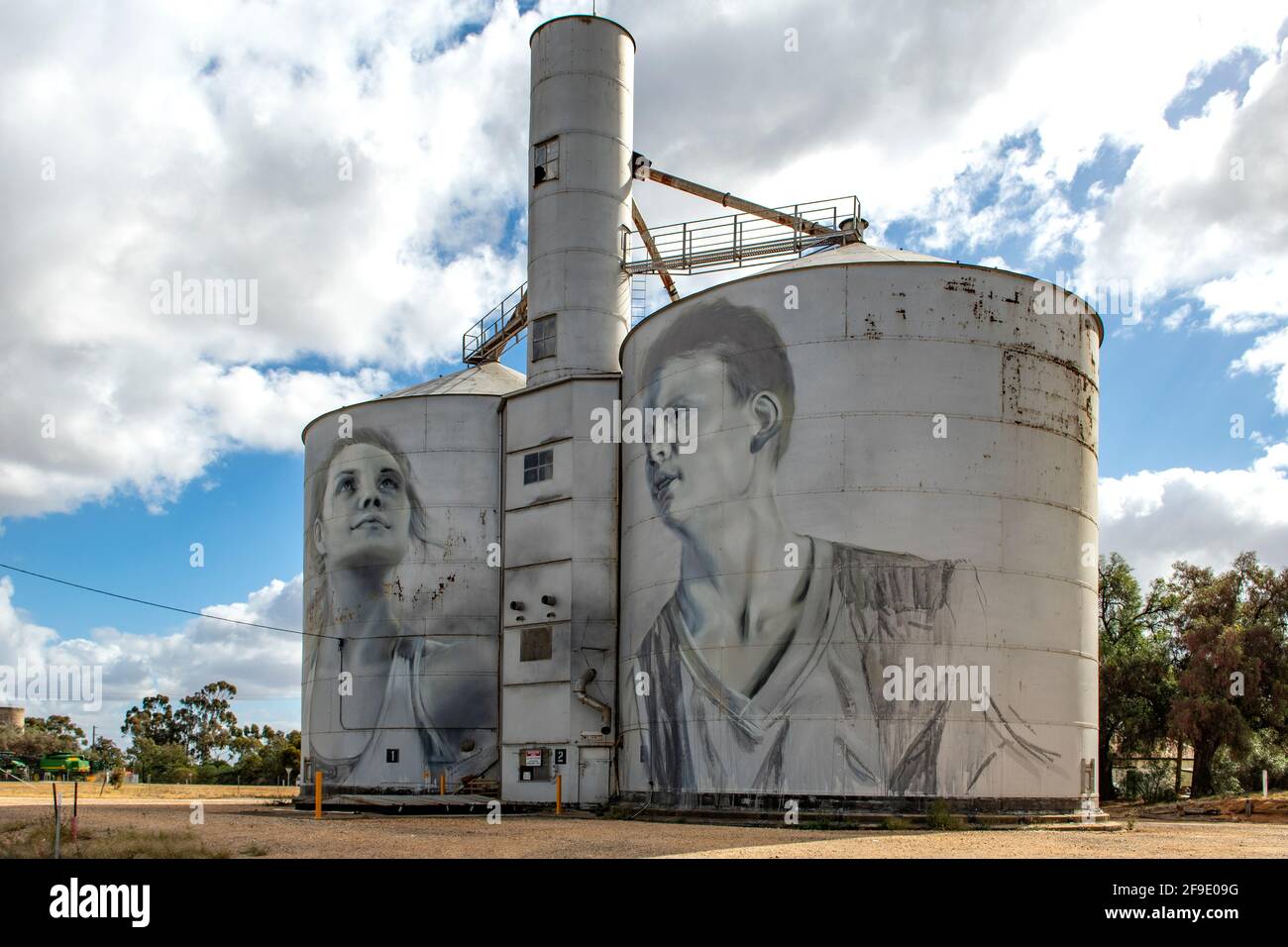 ''gente locale'' Silo Art, Rupanyup, Victoria, Australia Foto Stock