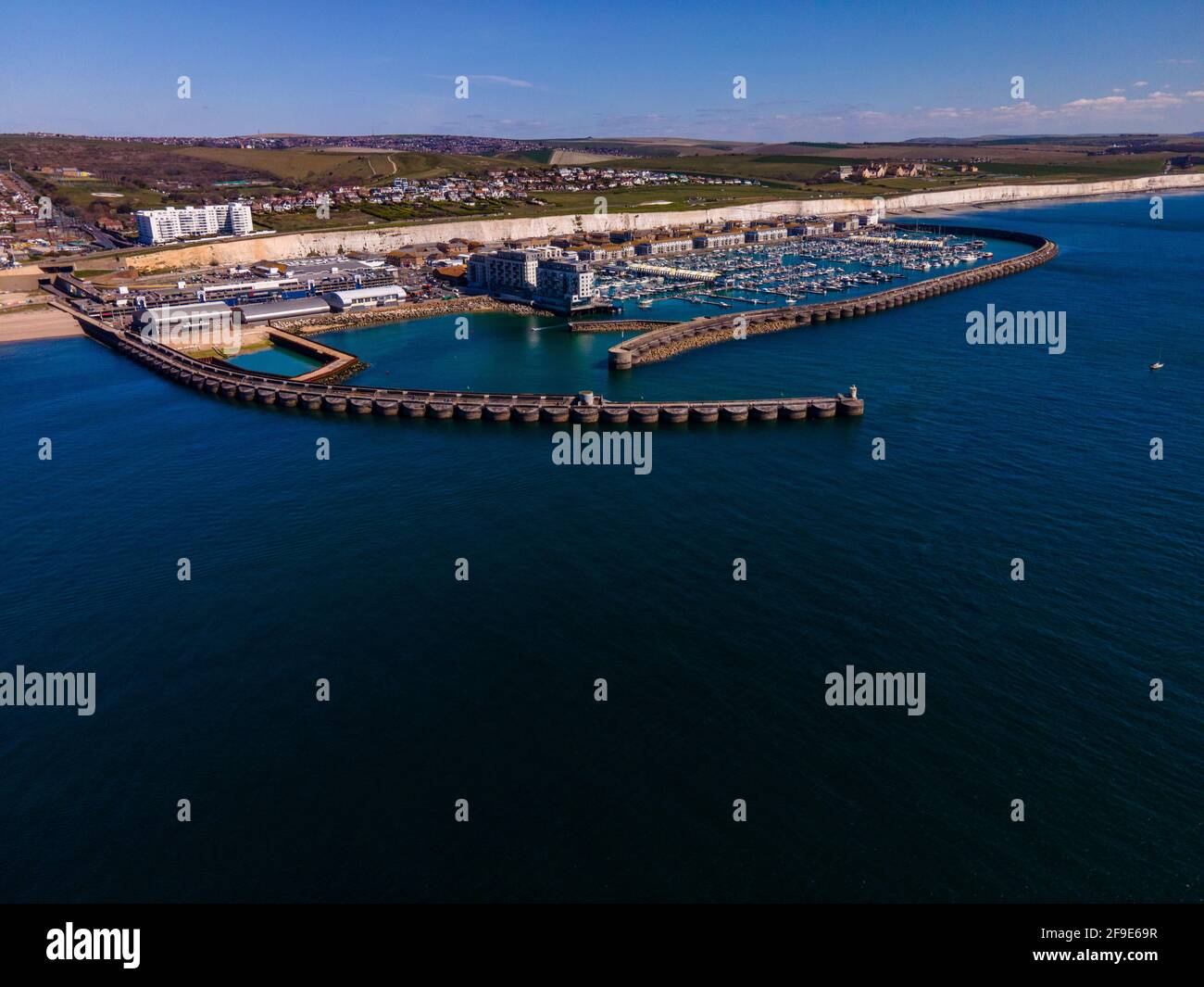 Brighton Marina Aerial Photo, Spring Time, Drone Photo from the Sea, overlooking Brighton Marina, and the South Downs Foto Stock