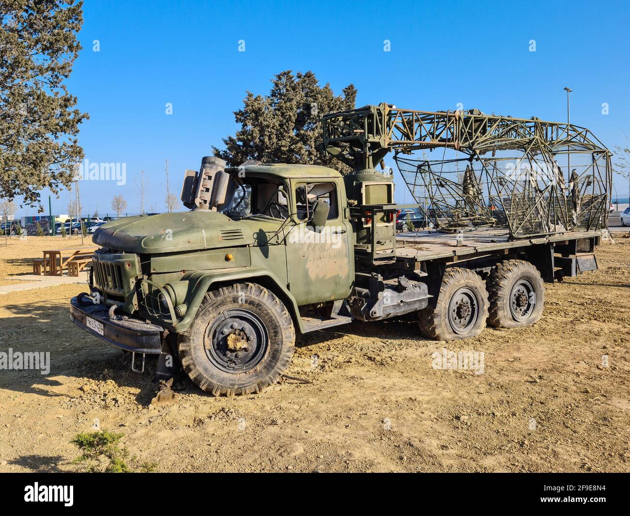 Radar del Danubio P-19 sulla ZIL 131- Baku, Azerbaigian, 04-16-2021 Foto  stock - Alamy