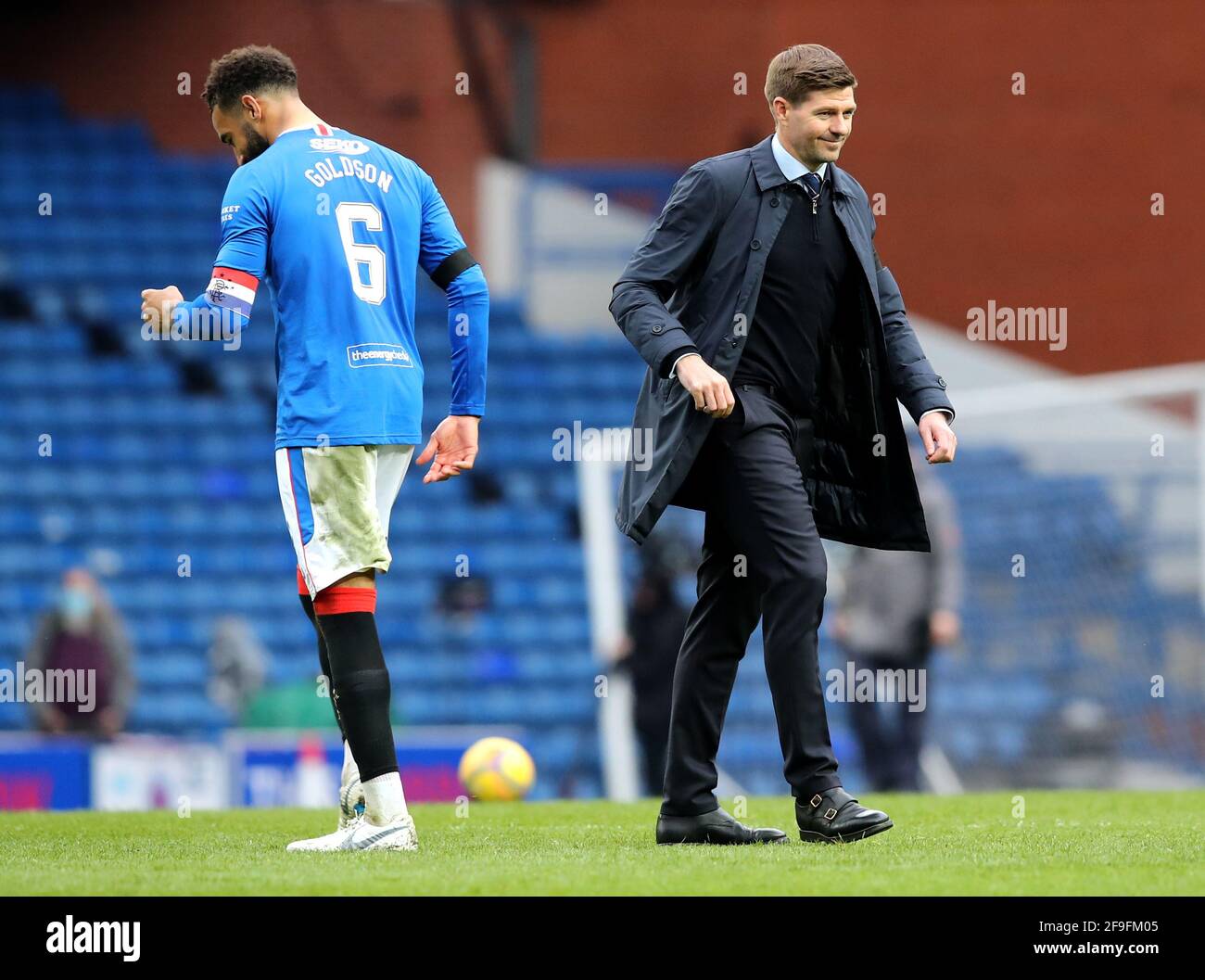 Il manager dei Rangers Steven Gerrard alla fine della quarta partita della Scottish Cup a Ibrox, Glasgow. Data immagine: Domenica 18 aprile 2021. Foto Stock