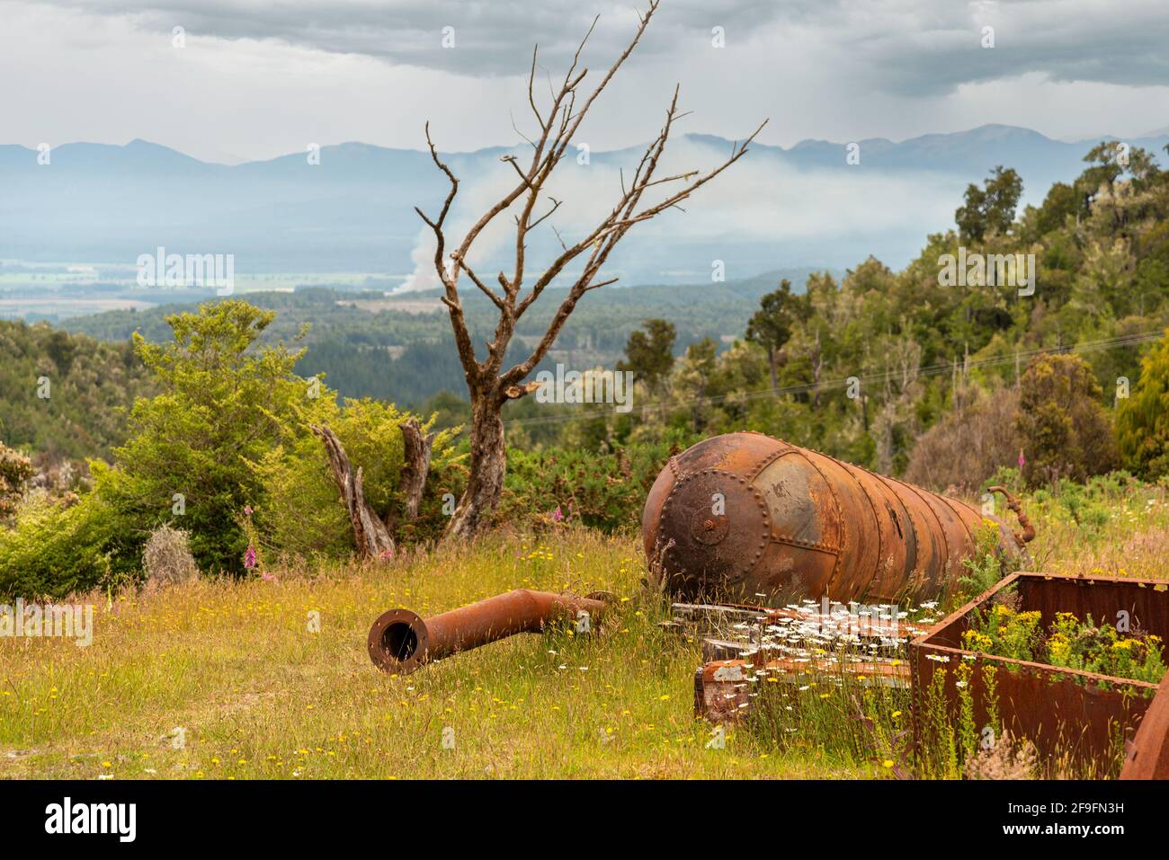 Vecchia fabbrica mineraria nella città fantasma di Waiuta, Isola del Sud della Nuova Zelanda Foto Stock