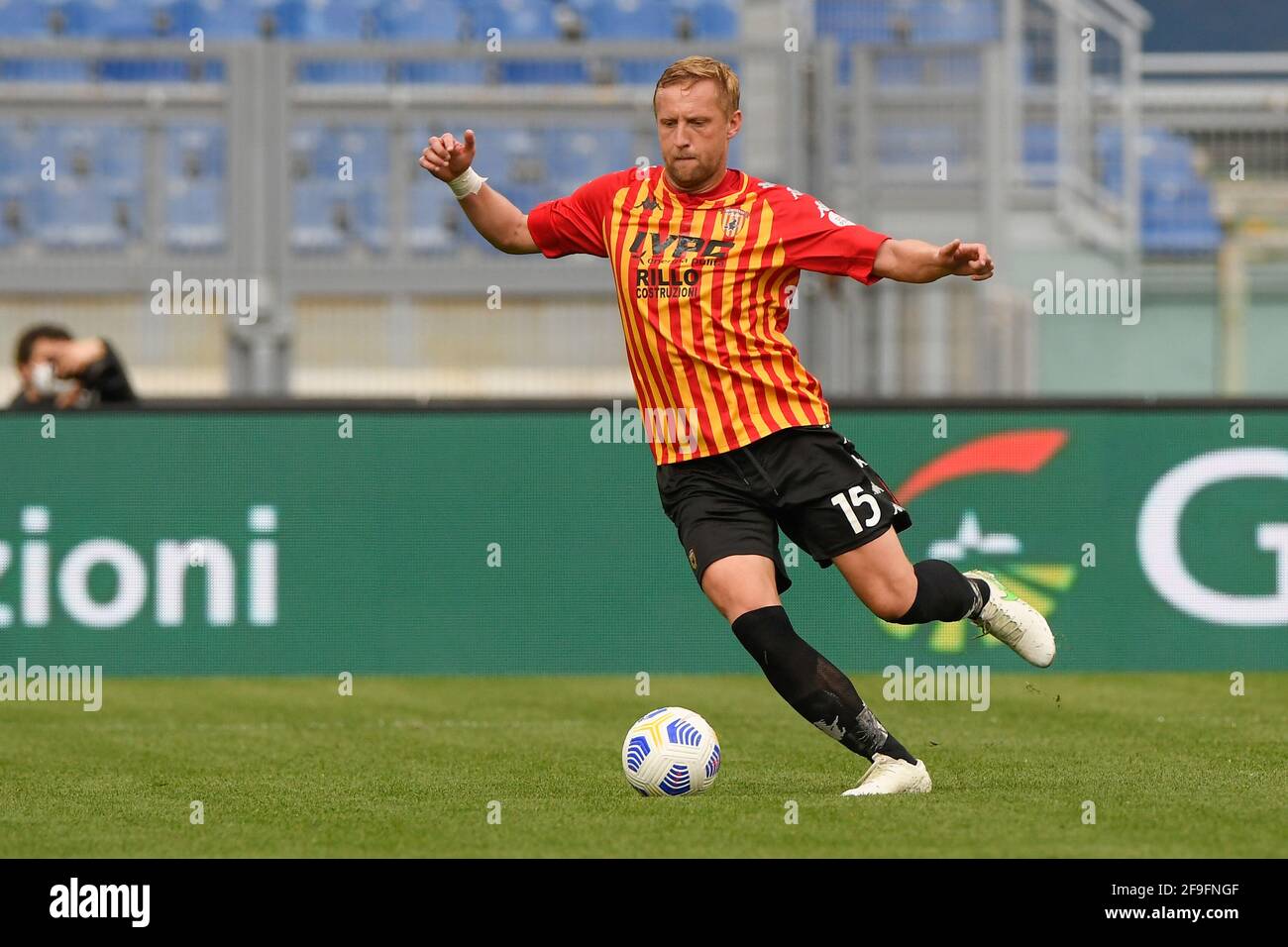 Kamil Glik di Benevento Roma, 18 aprile 2021 al Lazio vs Benevento Serie A League Credit:Roberto Ramaccia/Alamy Live News Foto Stock