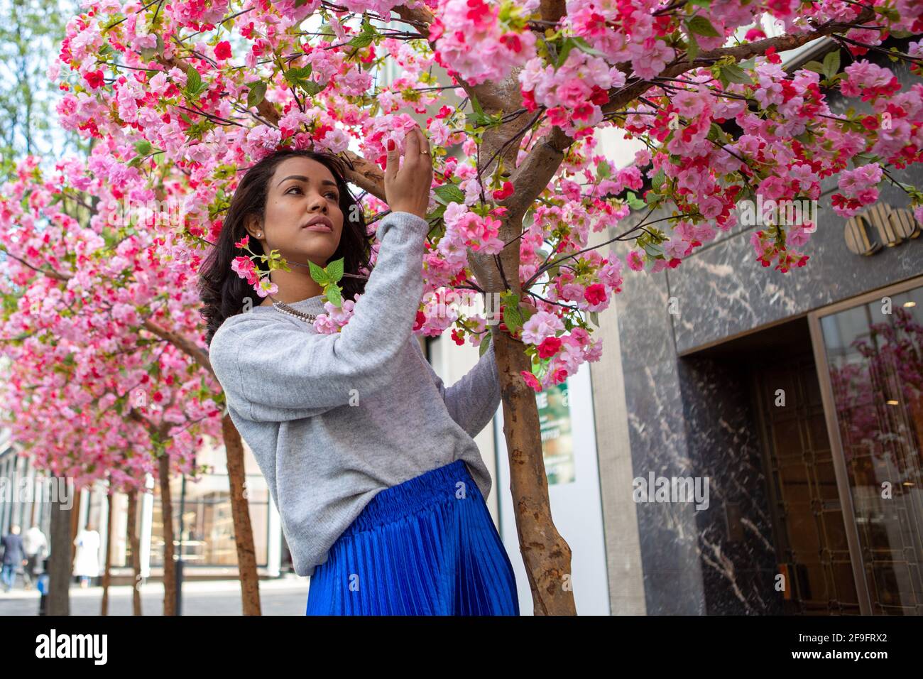 Scarpe di bershka immagini e fotografie stock ad alta risoluzione - Alamy