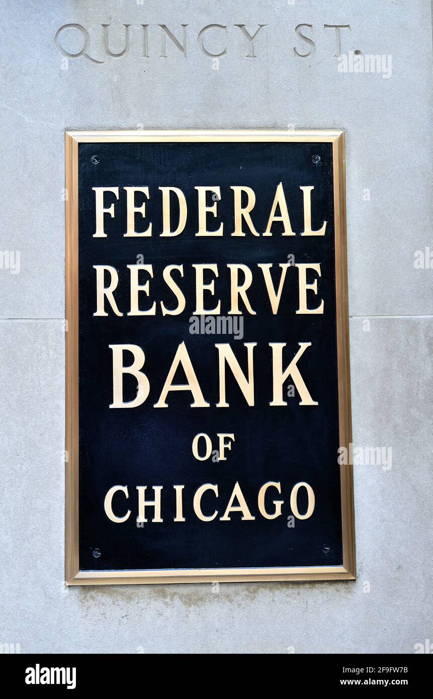 Chicago, Illinois, Stati Uniti. Un cartello d'identità all'esterno della Federal Reserve Bank di Chicago. Foto Stock
