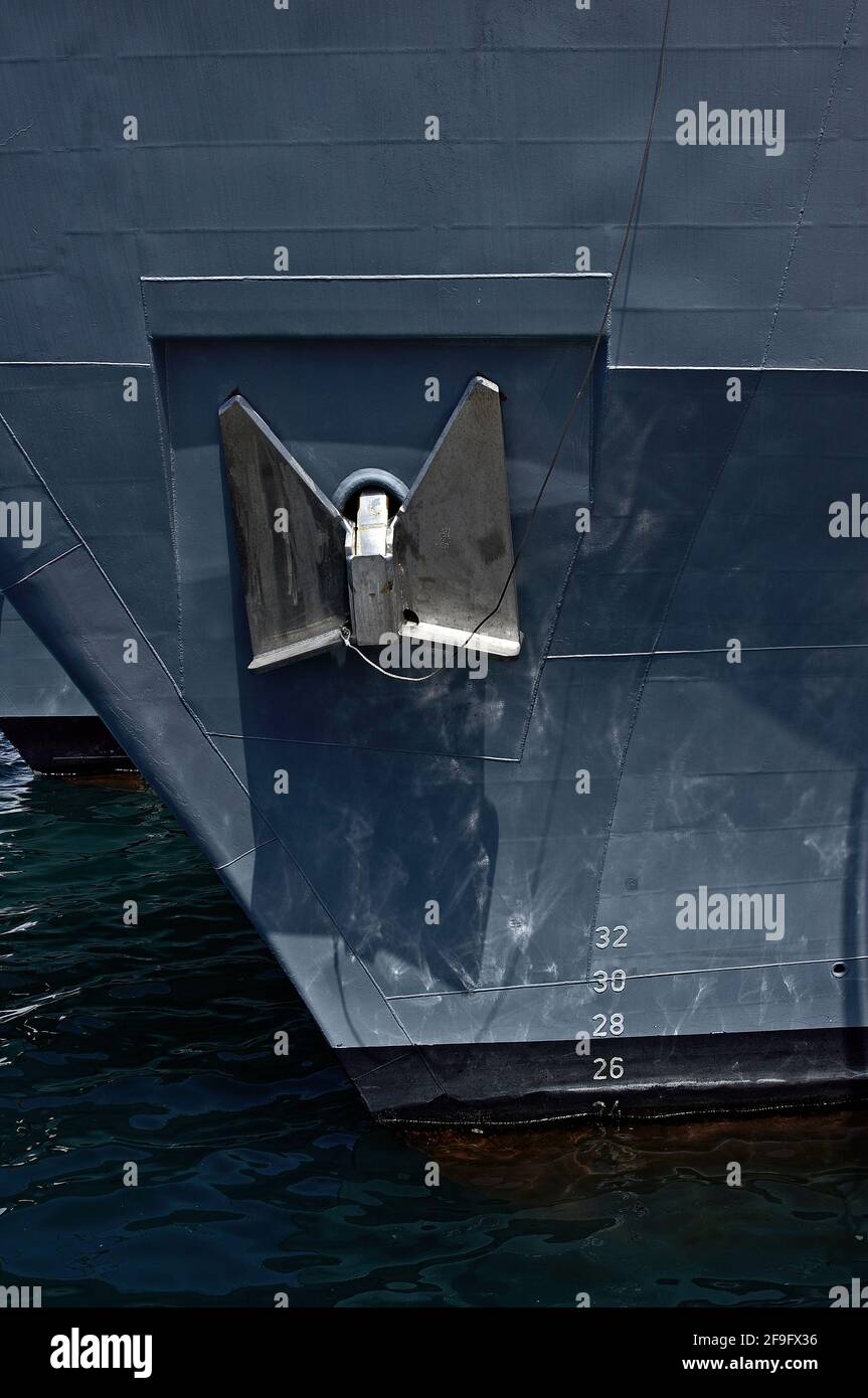 Ancora per navi da guerra in acque calme Foto Stock
