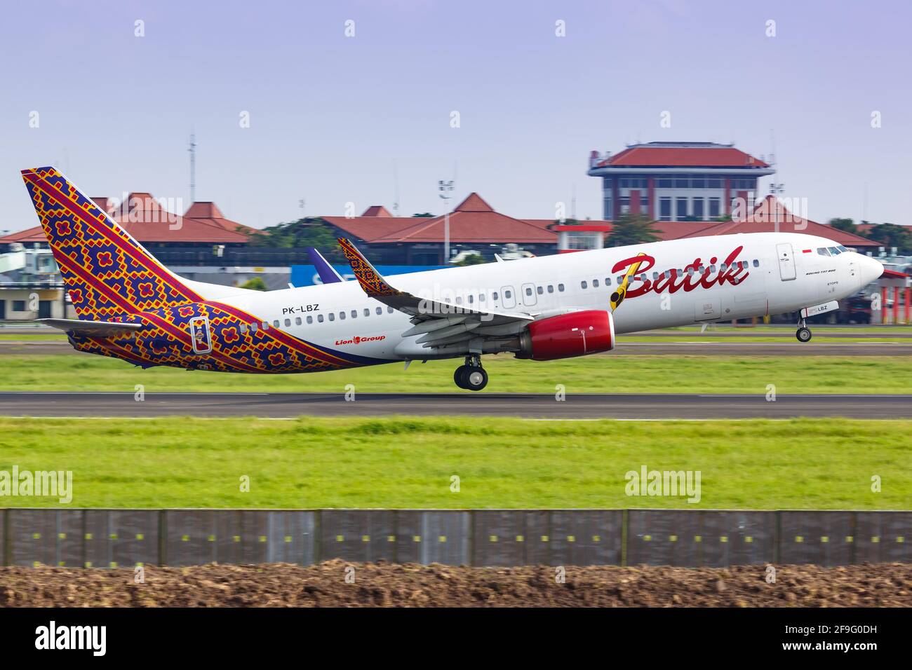 Giacarta, Indonesia - 27 gennaio 2018: Aereo Batik Boeing 737 all'aeroporto Soekarno-Hatta di Giacarta (CGK) in Indonesia. Foto Stock