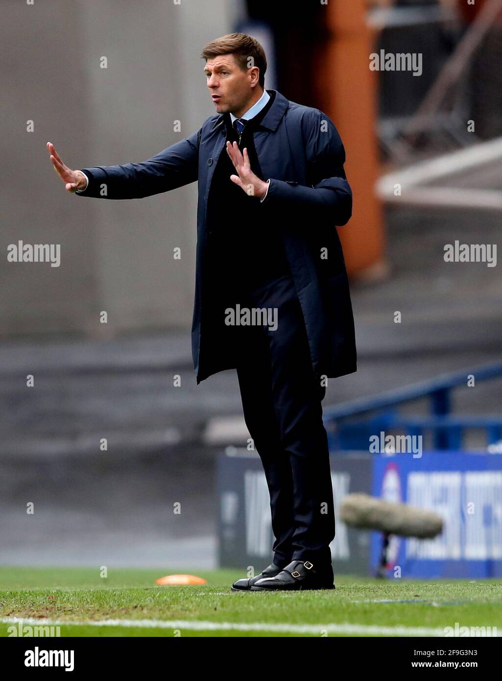 Steven Gerrard, manager dei Rangers, durante la quarta partita della Scottish Cup a Ibrox, Glasgow. Data immagine: Domenica 18 aprile 2021. Foto Stock