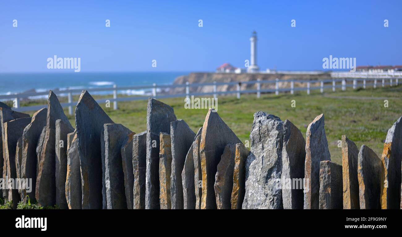 Il faro di Point Arena sulla costa selvaggia del Medocino, California, California, California Foto Stock