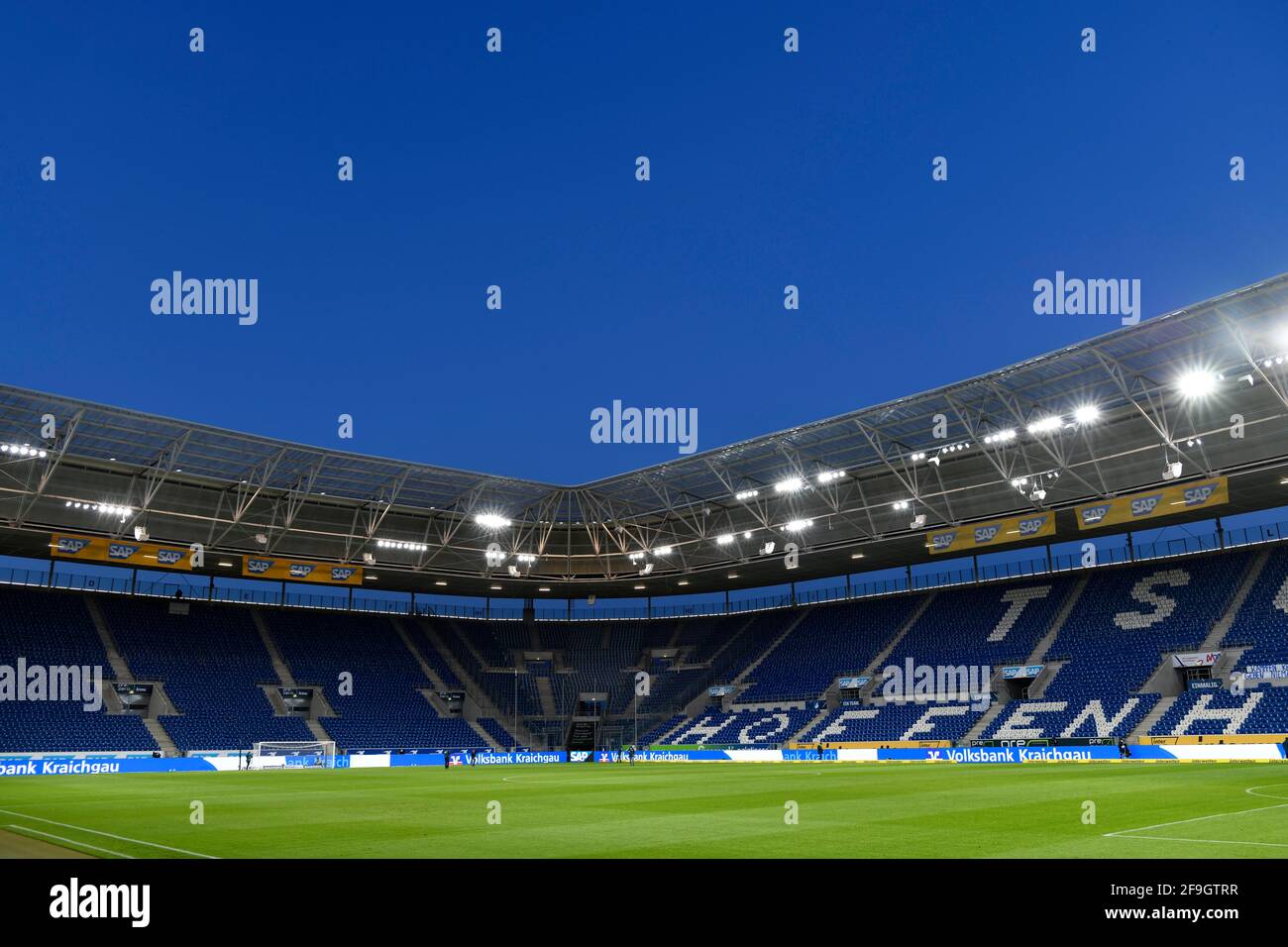 Panoramica degli interni della PreZero Arena, ora blu, Sinsheim, Baden-Wuerttemberg, Germania Foto Stock