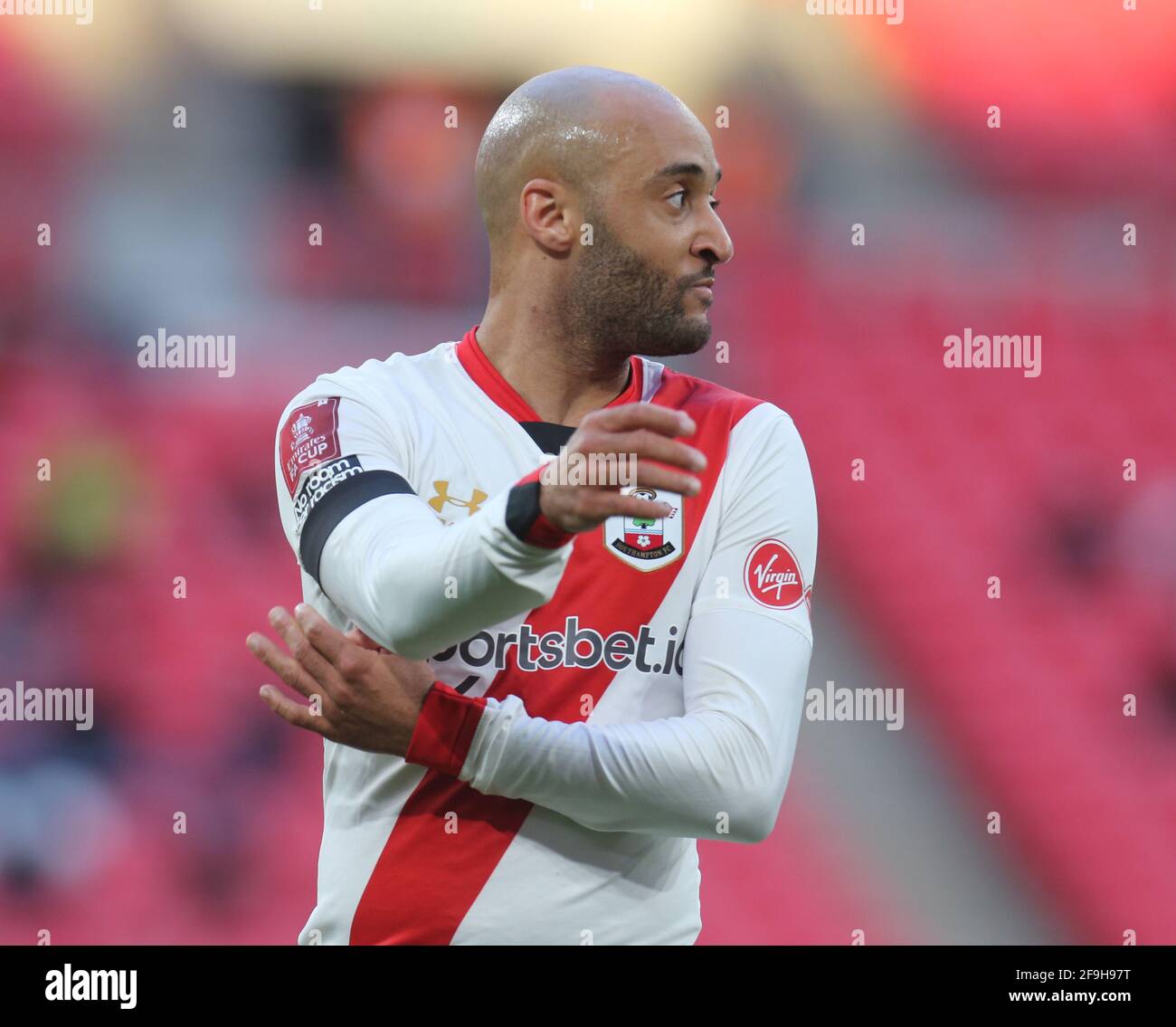 Londra, Regno Unito. 18 Apr 2021. LONDRA, Regno Unito, 18 APRILE: Southampton's Nathan Redmond durante la Semifinale della fa Cup Emirates tra Leicester City e Southampton allo stadio di Wembley, Londra, il 18 aprile 2021 Credit: Action Foto Sport/Alamy Live News Foto Stock