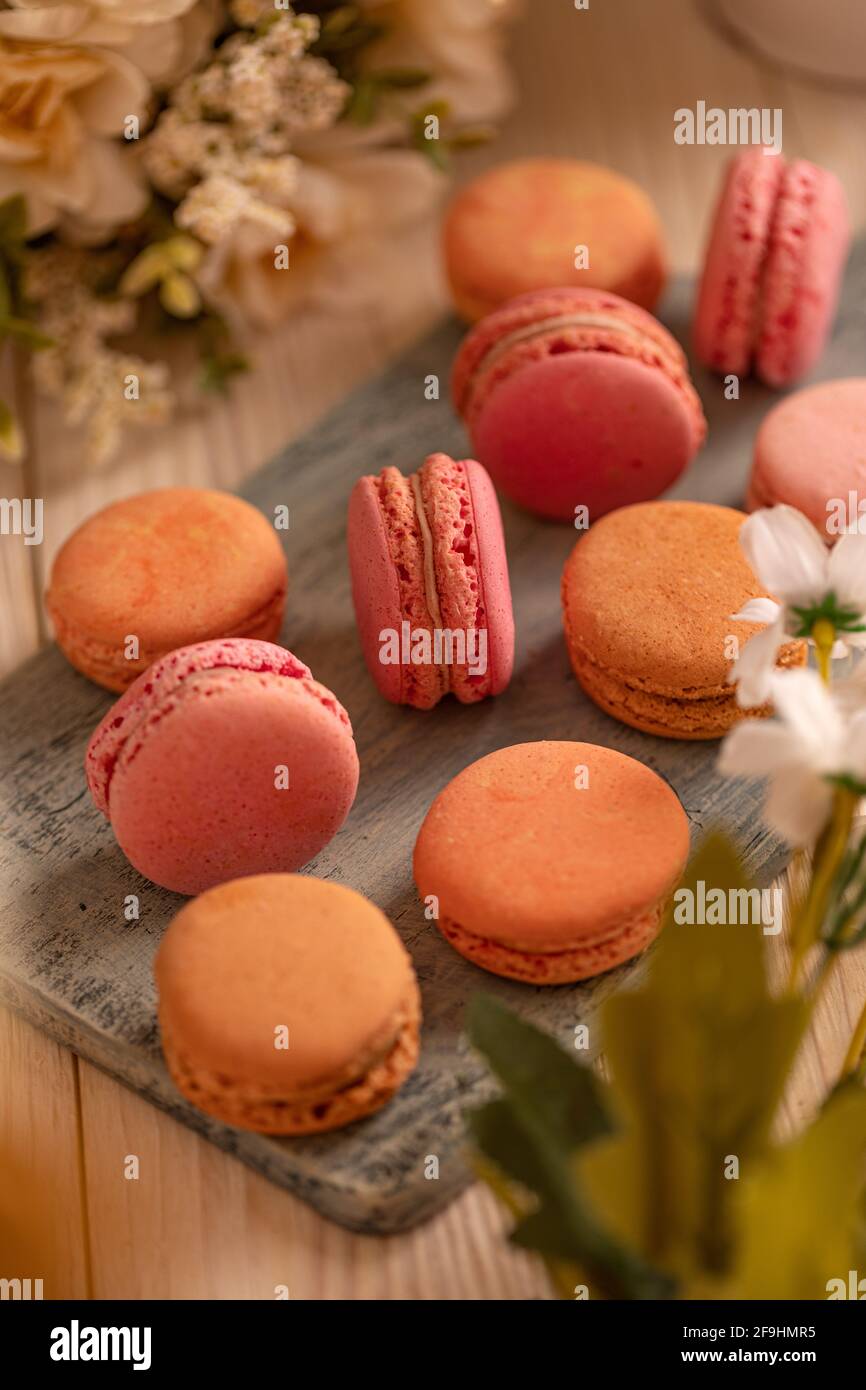 Macaron francesi delicati biscotti sandwich con un esterno fresco e. sapore di mandorla dolce Foto Stock