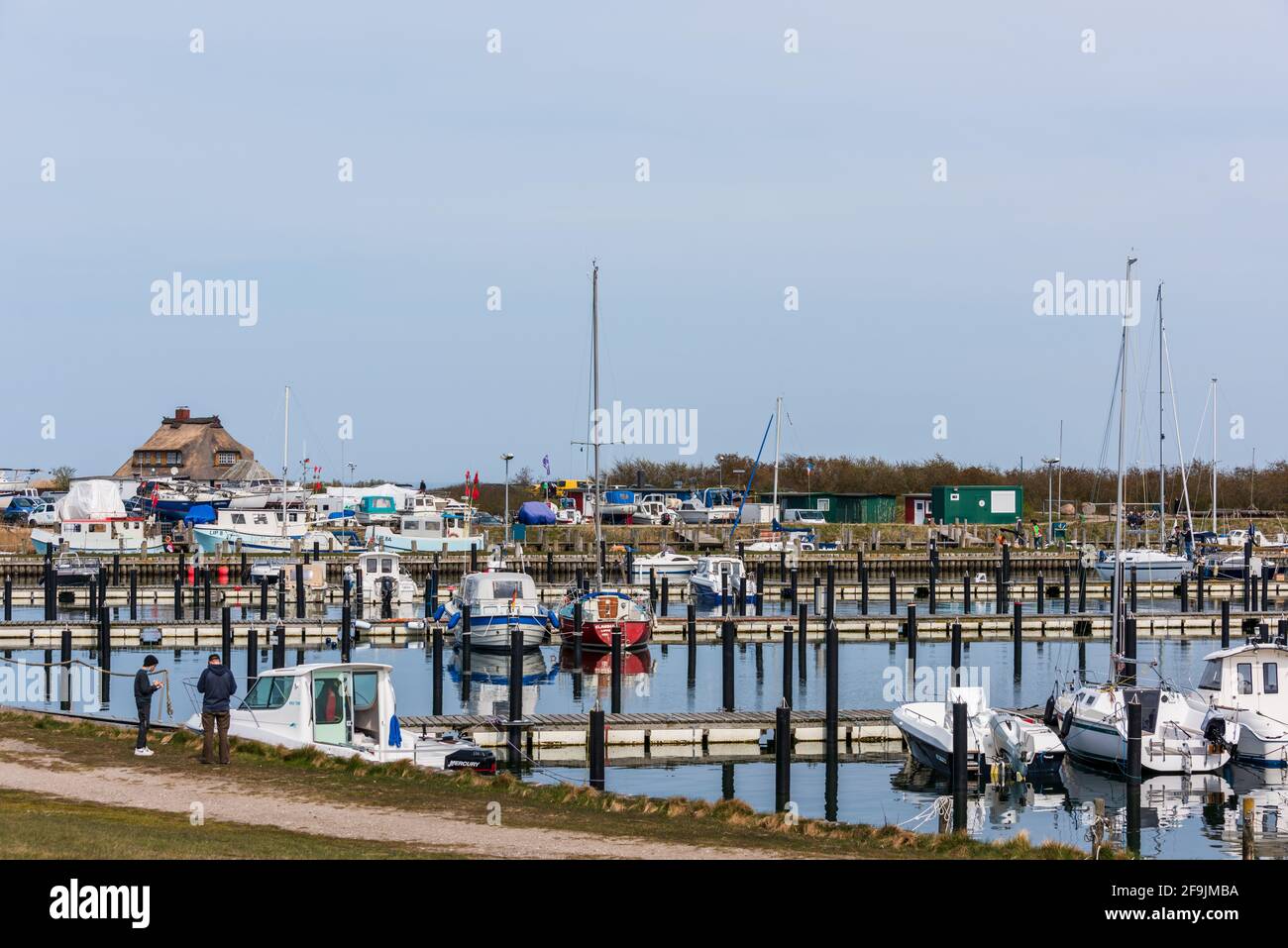 Didyllische Hafen Lippe an der Hohwachter Bucht in Schleswig-Holstein, ein Hafen für Wassersportler und Ostseefischer Foto Stock