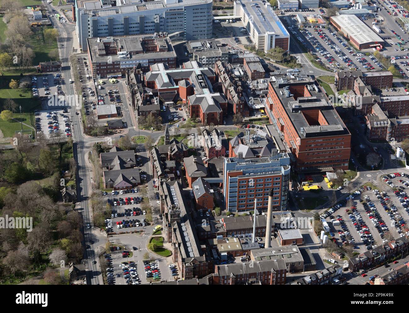 Vista aerea dal nord-est della St James's University Ospedale di Leeds Foto Stock