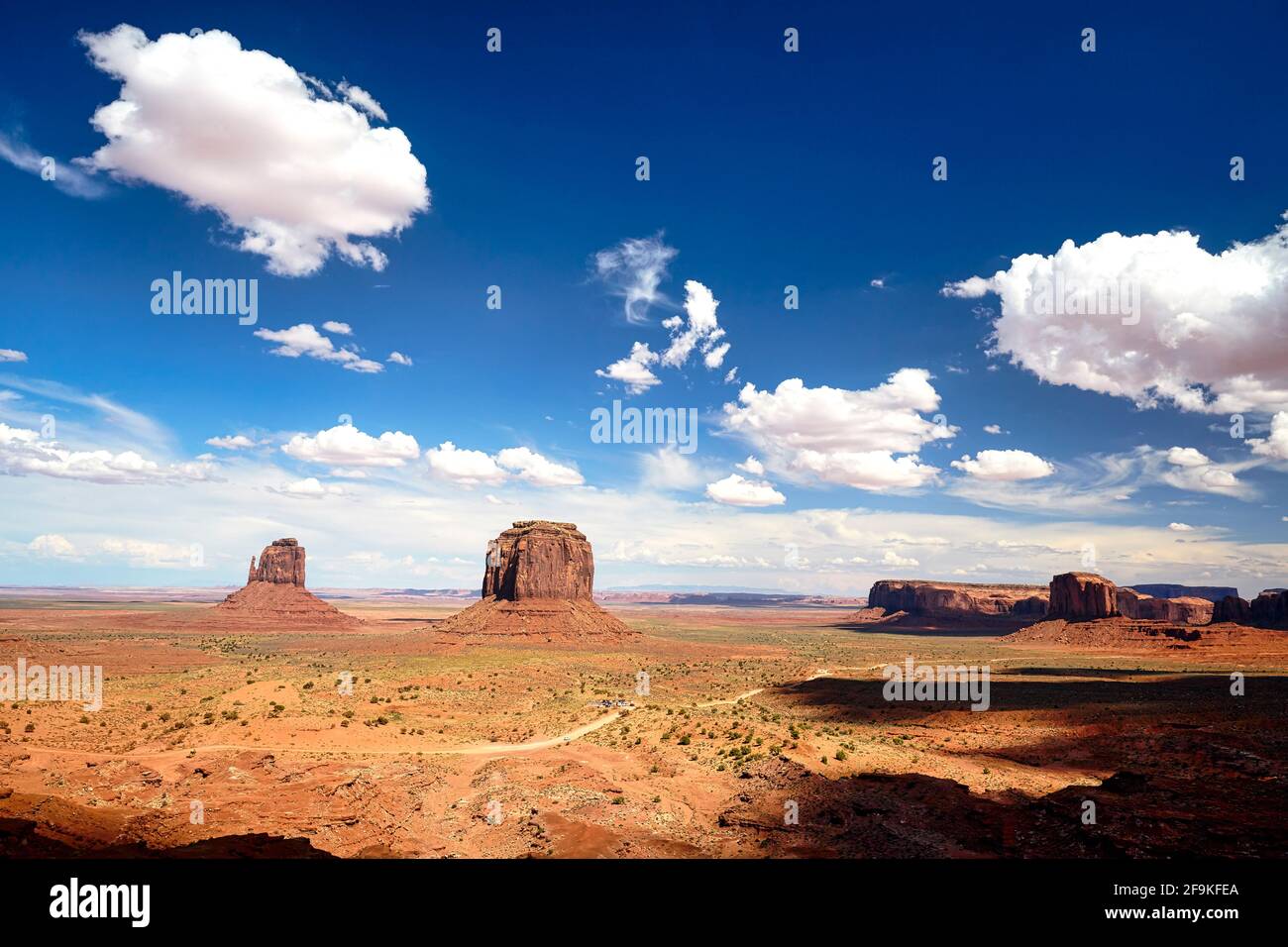 Monument Valley. Nazione Navajo. East Mitten Butte. Merrick Butte Mitten Butte. Merrick Butte, Elephant Butte Foto Stock