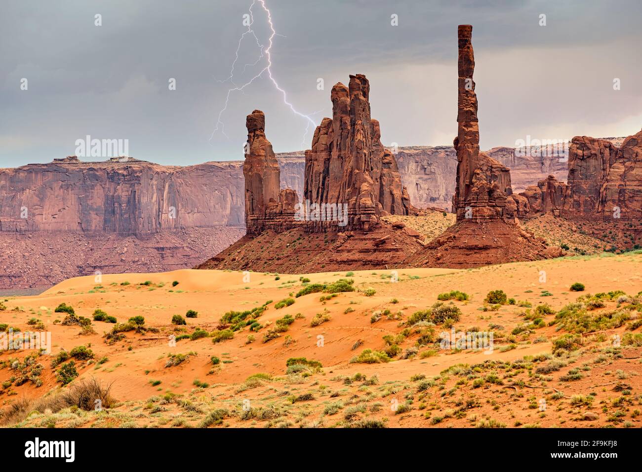 Monument Valley. Nazione Navajo. Temporale sul Butte Foto Stock