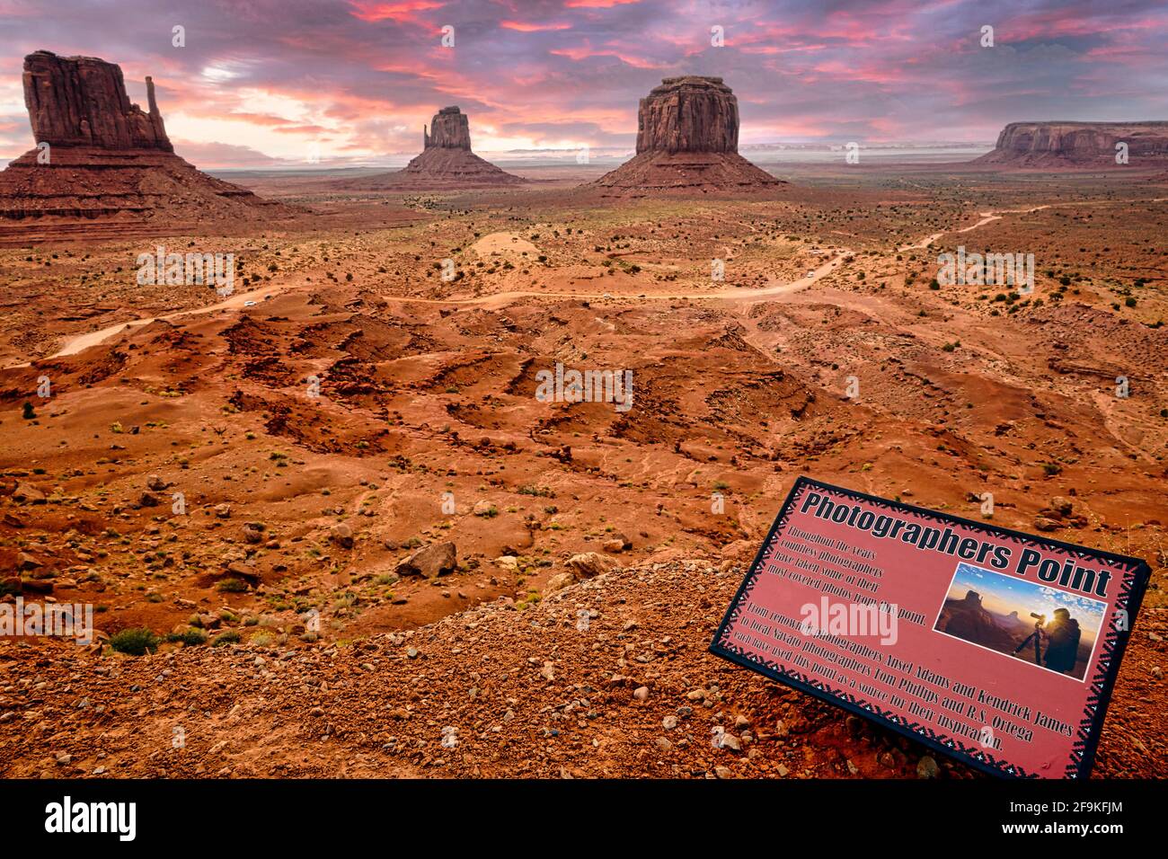 Punto di osservazione dei fotografi nella Monument Valley. Nazione Navajo. Foto Stock