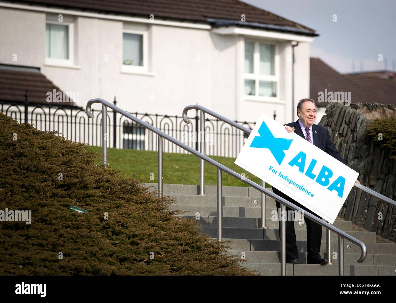 IL leader del Partito ALBA Alex Salmond al Peoples Palace di Glasgow, per celebrare l'inizio della campagna di Glasgow per le elezioni parlamentari scozzesi. Data immagine: Lunedì 19 aprile 2021. Foto Stock