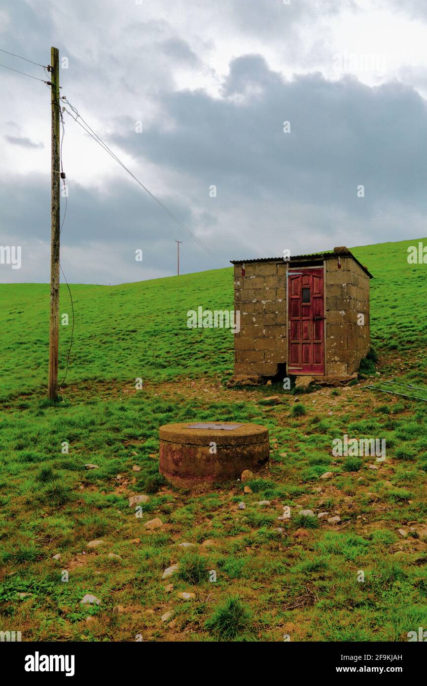 Capanna in campo agricolo Foto Stock
