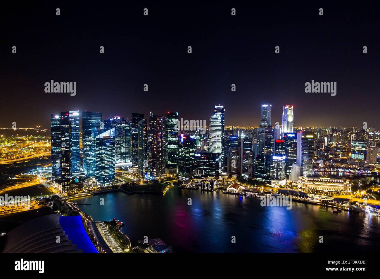 Marina Bay, Singapore - 8 gennaio 2014: Il quartiere finanziario di Singapore. Foto Stock