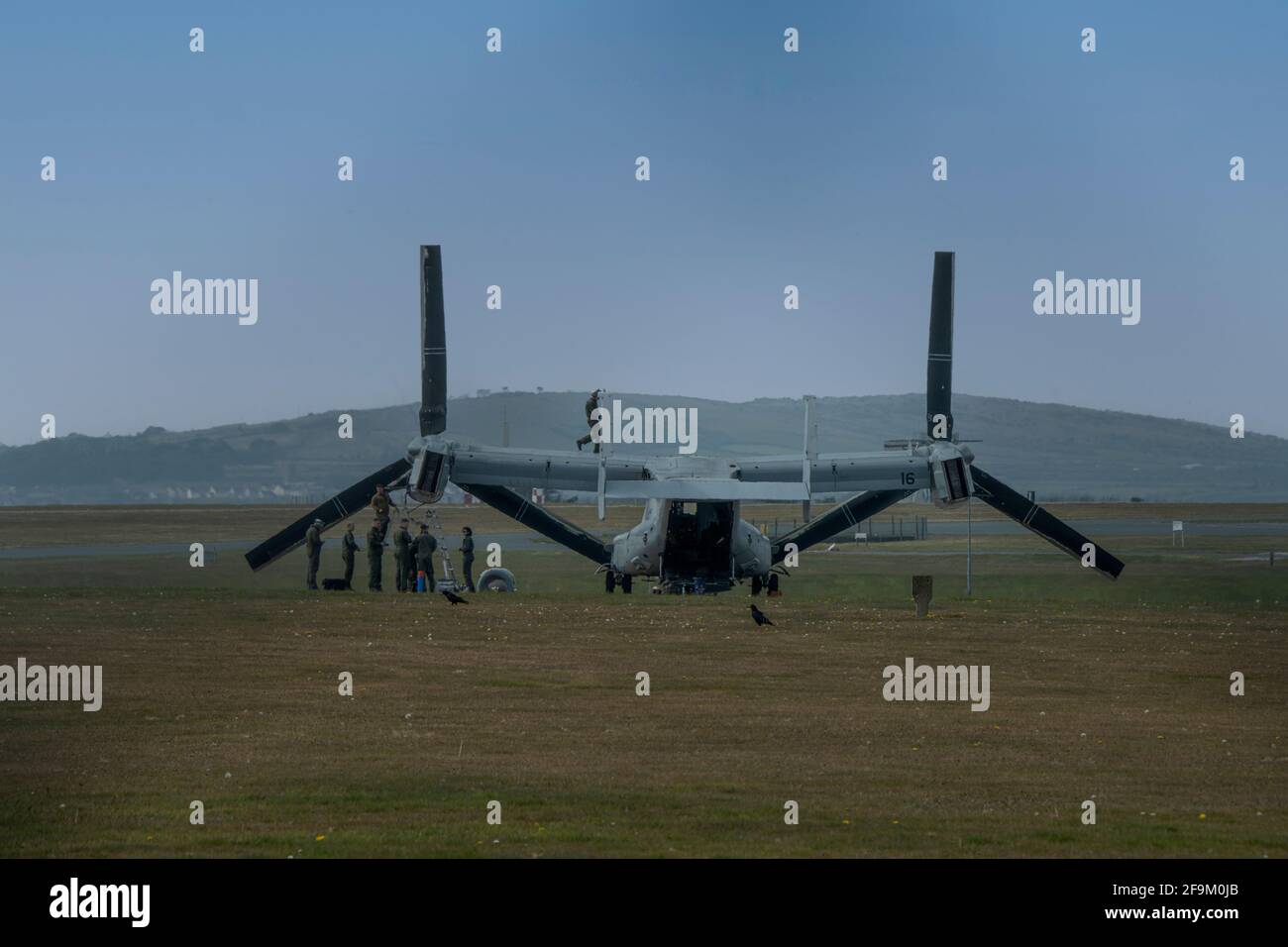 Bell Boeing V-22 Osprey, Bell Boeing V-22 Osprey decolla al culdrose, elicottero con il lungo raggio, prestazioni di crociera ad alta velocità, velivoli. L'Osprey è il primo aereo tiltrotor di produzione del mondo, in riparazione Credit: kathleen White/Alamy Live News Foto Stock