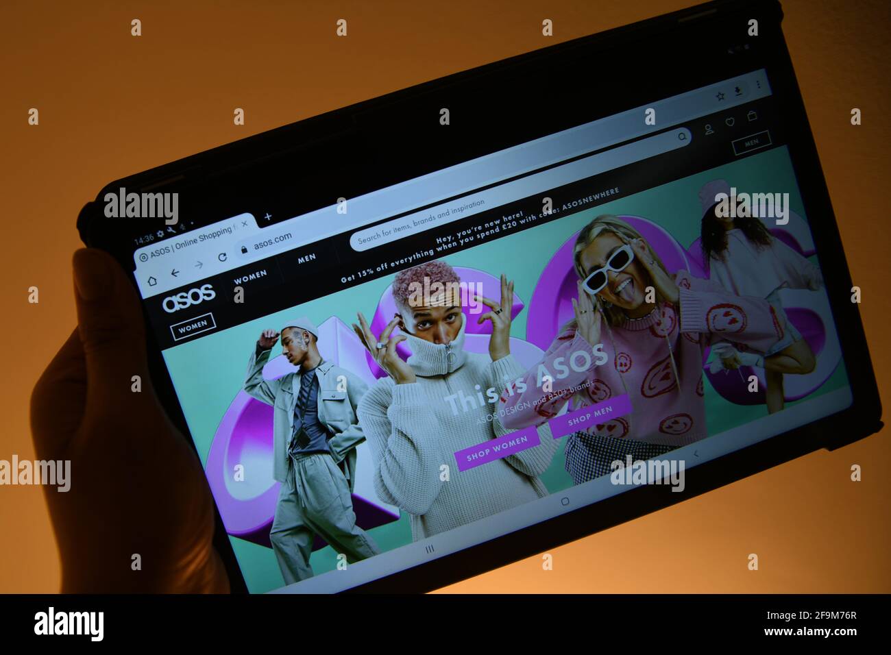 Il sito Web ASOS visualizzato su un tablet Galaxy Foto Stock