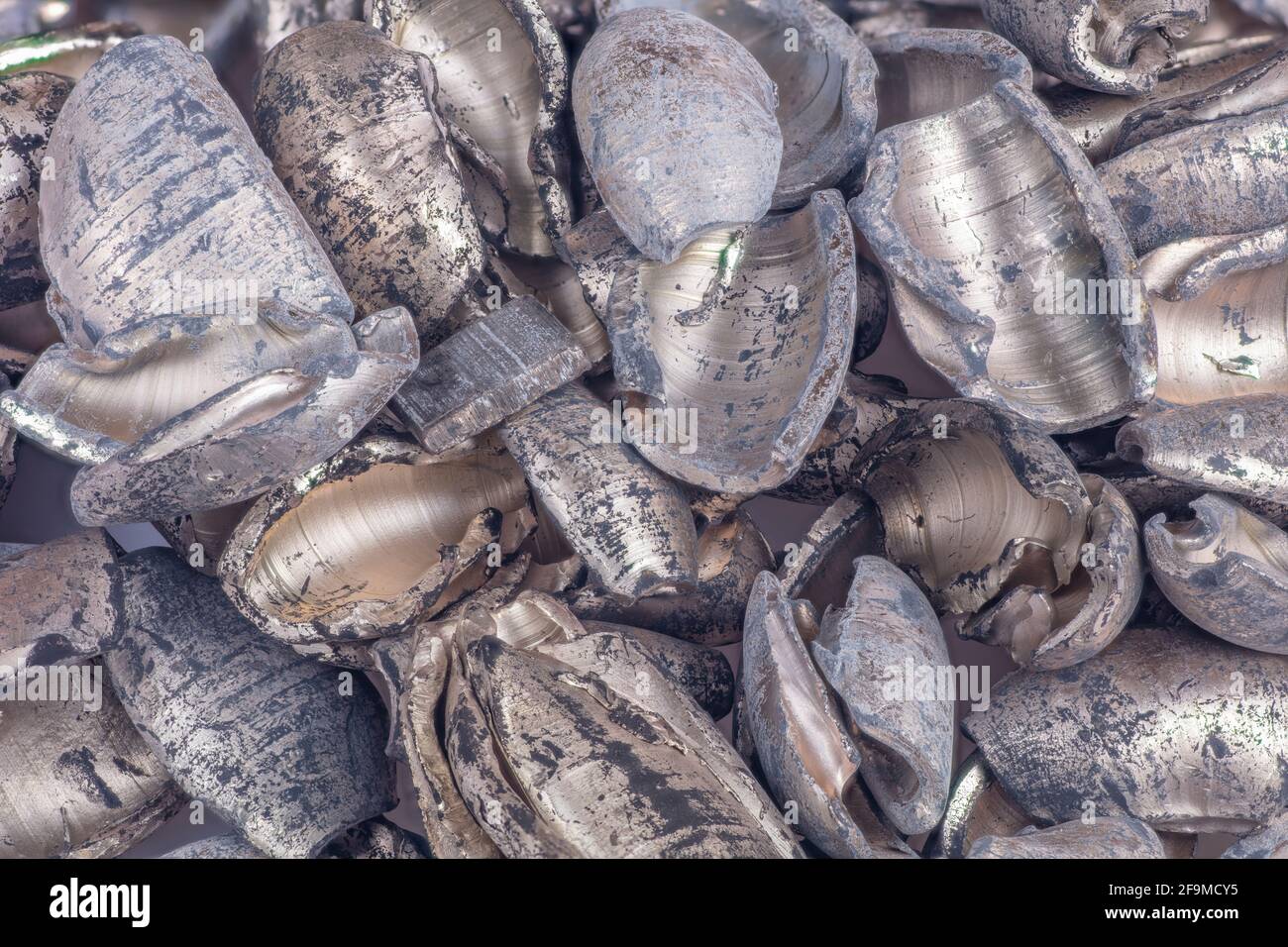 Il litio è un elemento chimico con il simbolo li e il numero atomico 3. Ossidazione rapida! Foto Stock