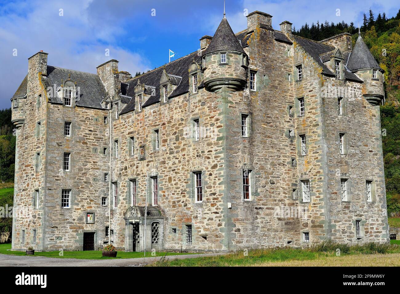 Weem, Scozia, Regno Unito. Castello Menzies, un castello costruito nel 16 ° secolo che è stato completamente restaurato durante il 20 ° secolo. Foto Stock
