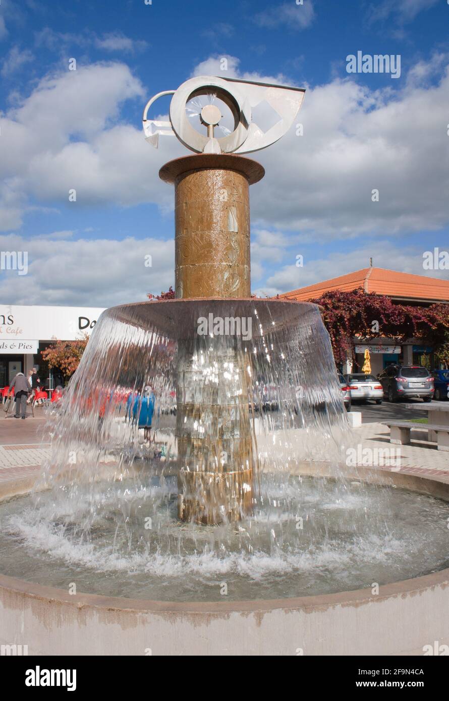 Havelock North, Nuova Zelanda - 21 aprile 2017: Fontana nel centro della città di Havelock North. Foto Stock